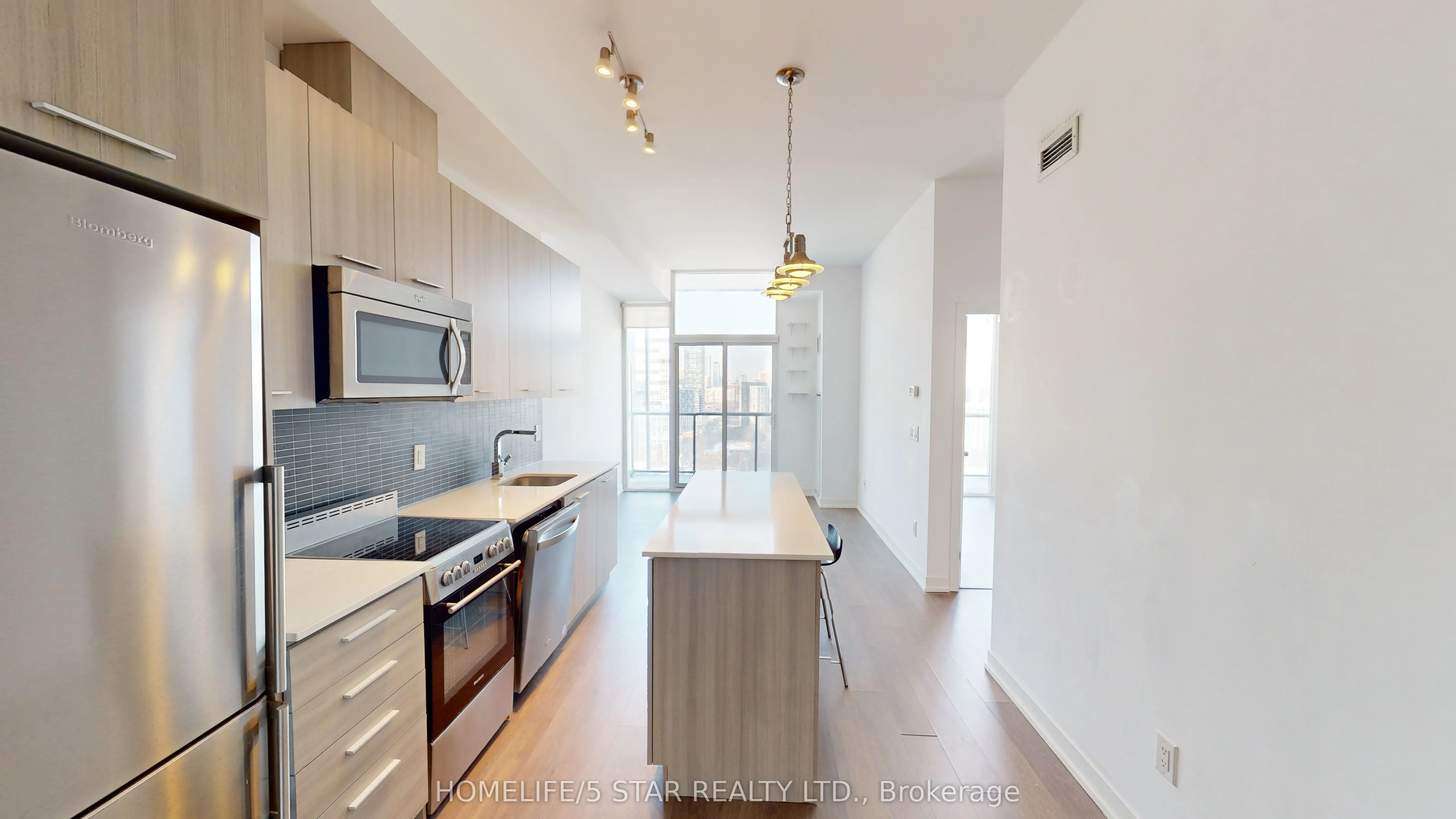 105 George Street, #LPH03