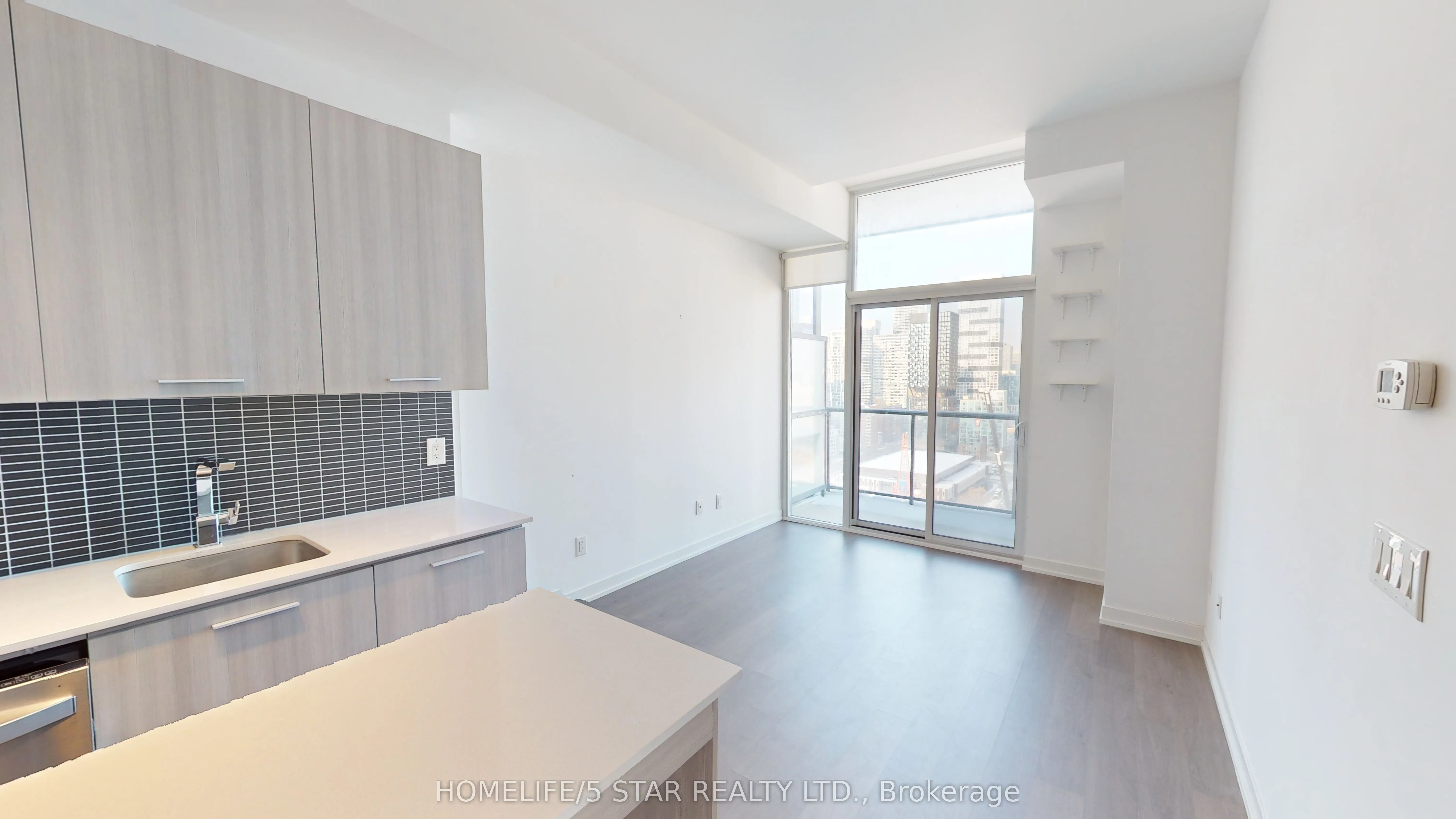 105 George Street, #LPH03
