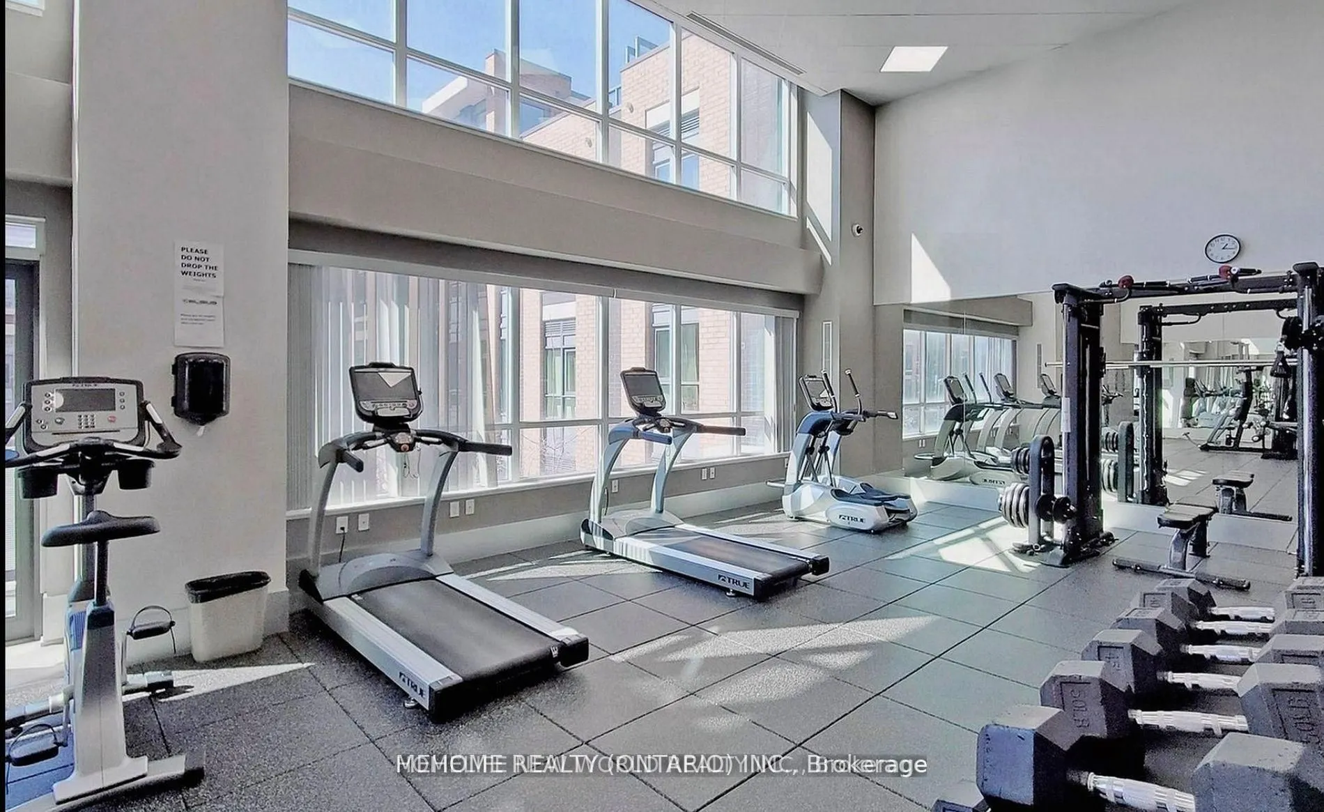 110 Charles Street E, #904