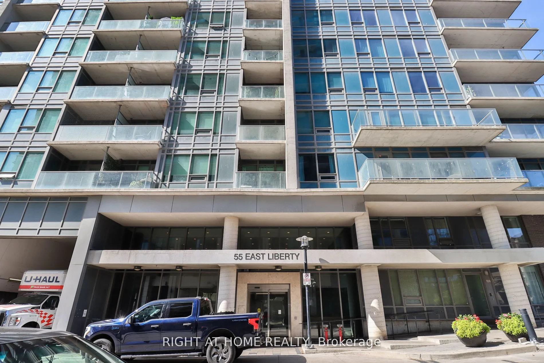 55 East Liberty Street, #812