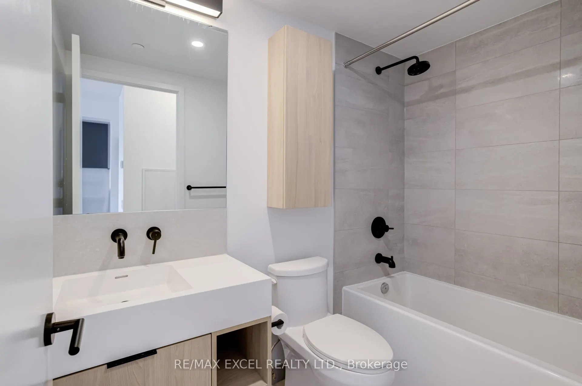 108 Peter Street, #3501