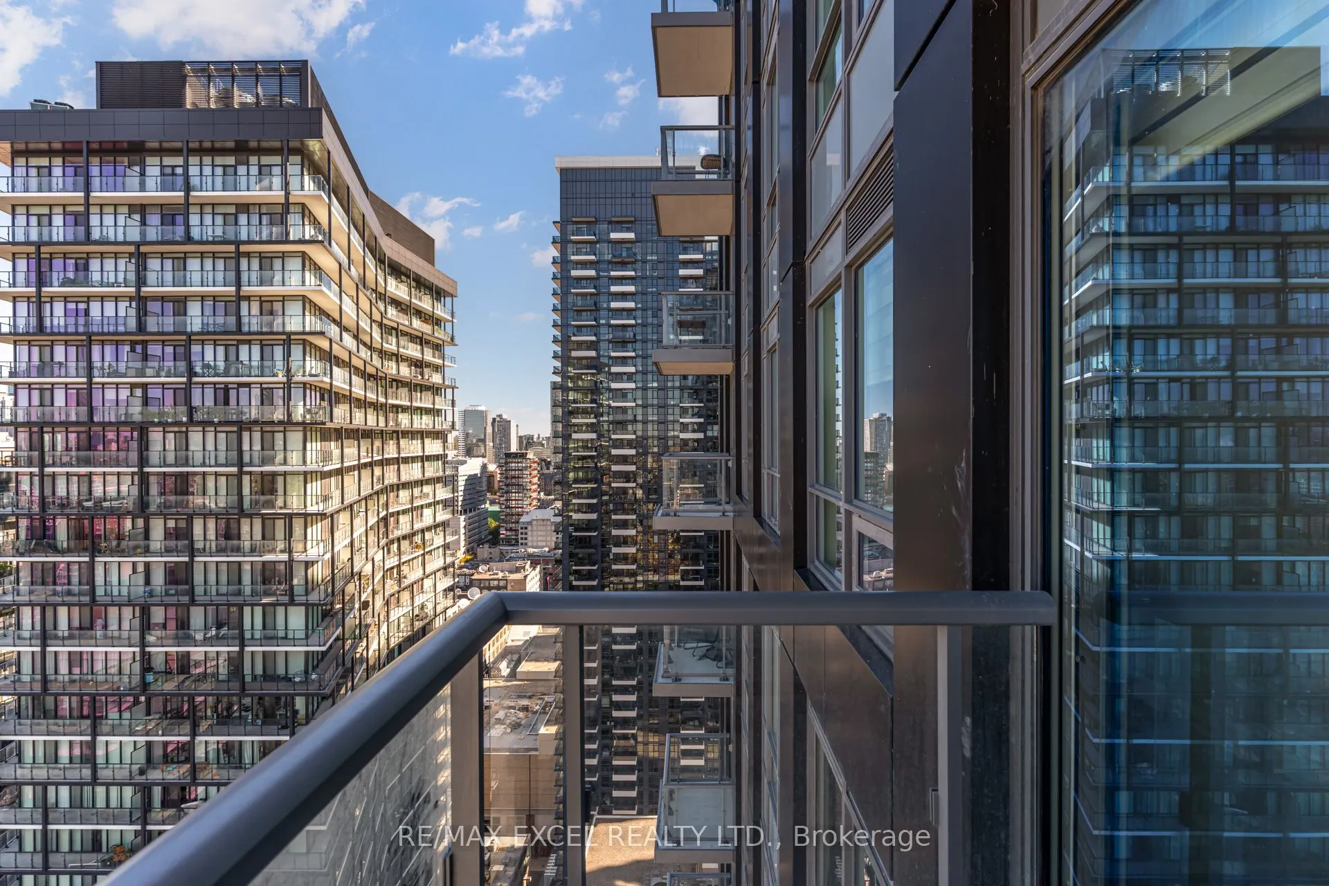 108 Peter Street, #3501