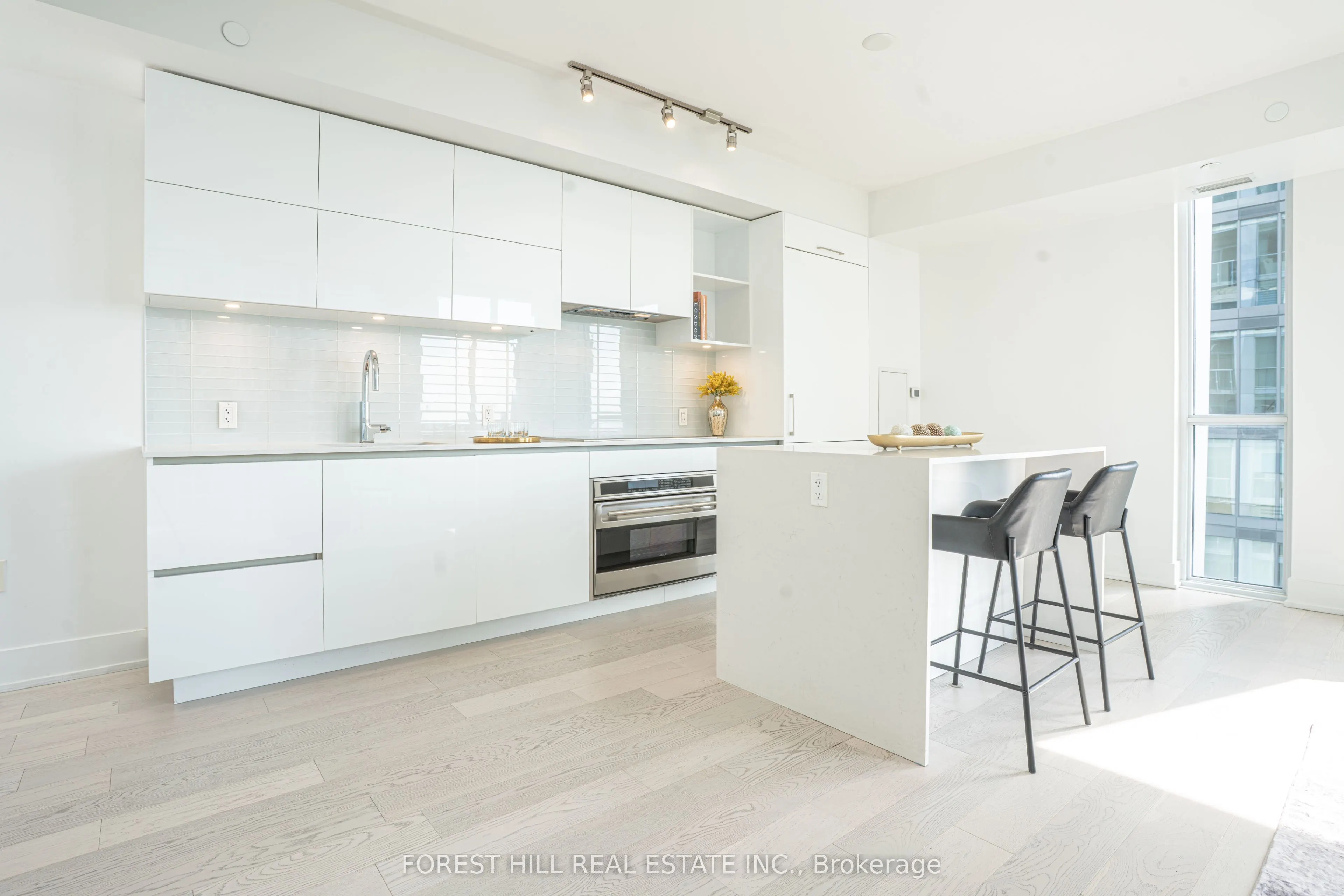 1 Yorkville Avenue, #4101