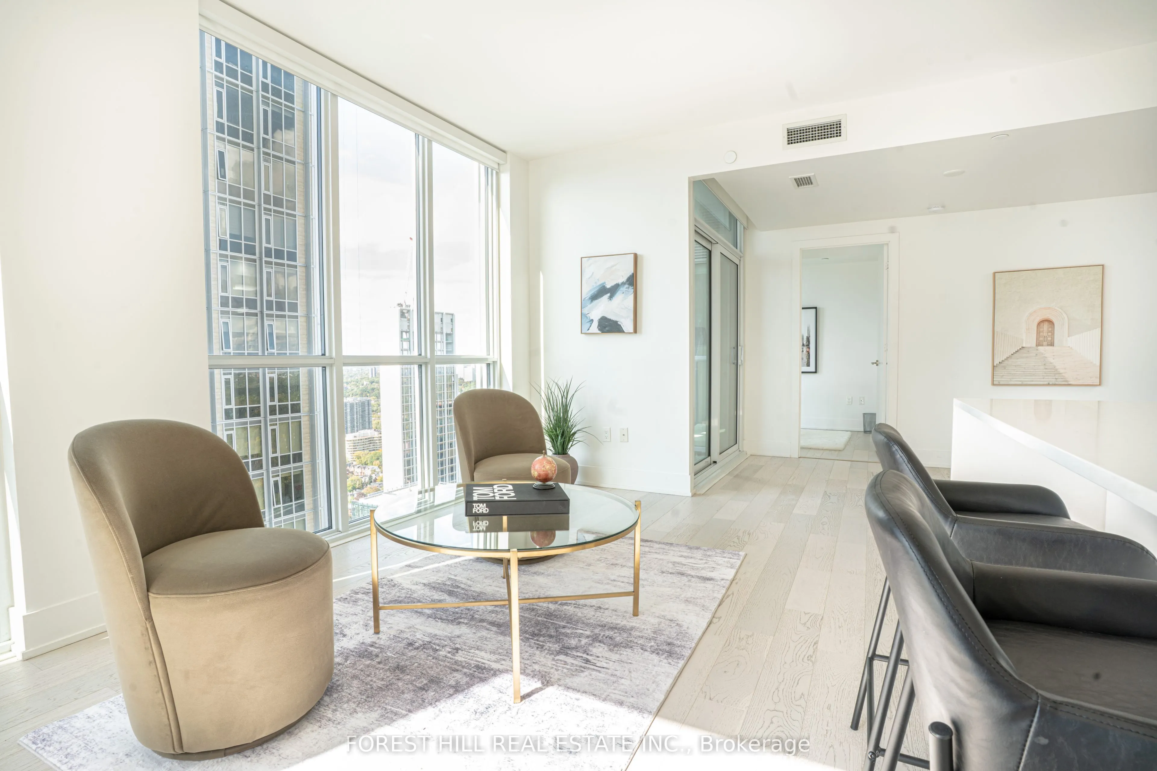 1 Yorkville Avenue, #4101