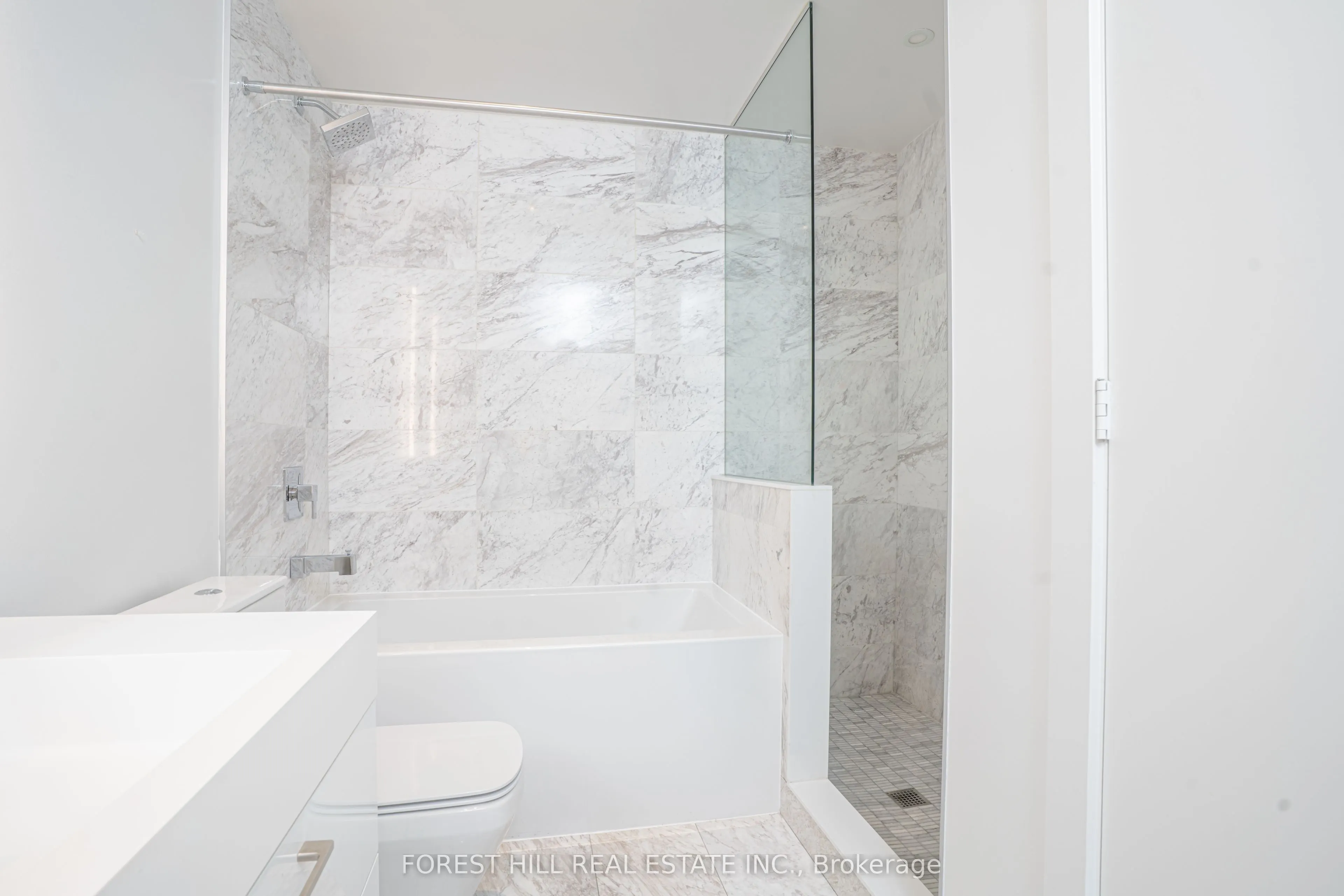 1 Yorkville Avenue, #4101