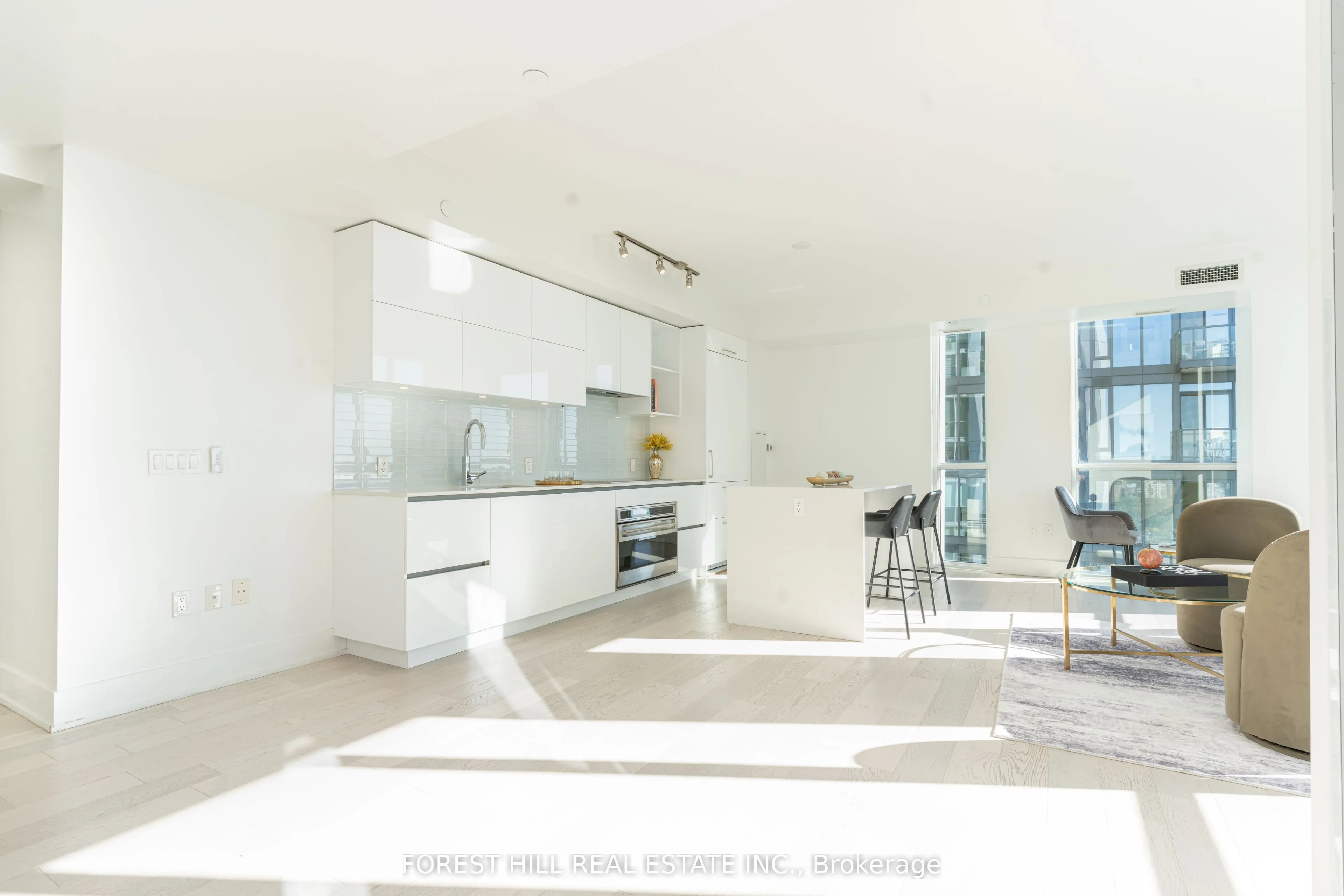 1 Yorkville Avenue, #4101