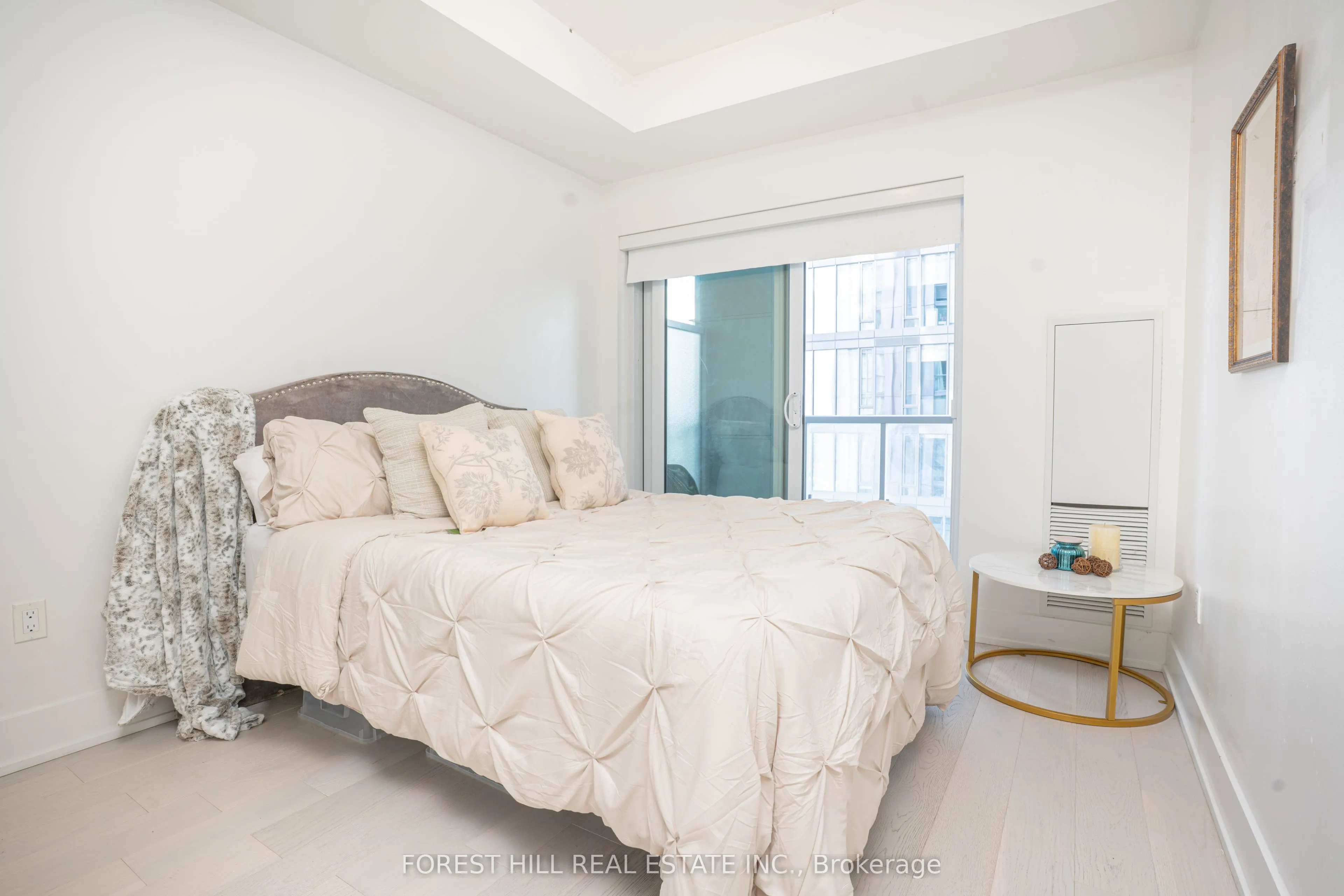 1 Yorkville Avenue, #4101