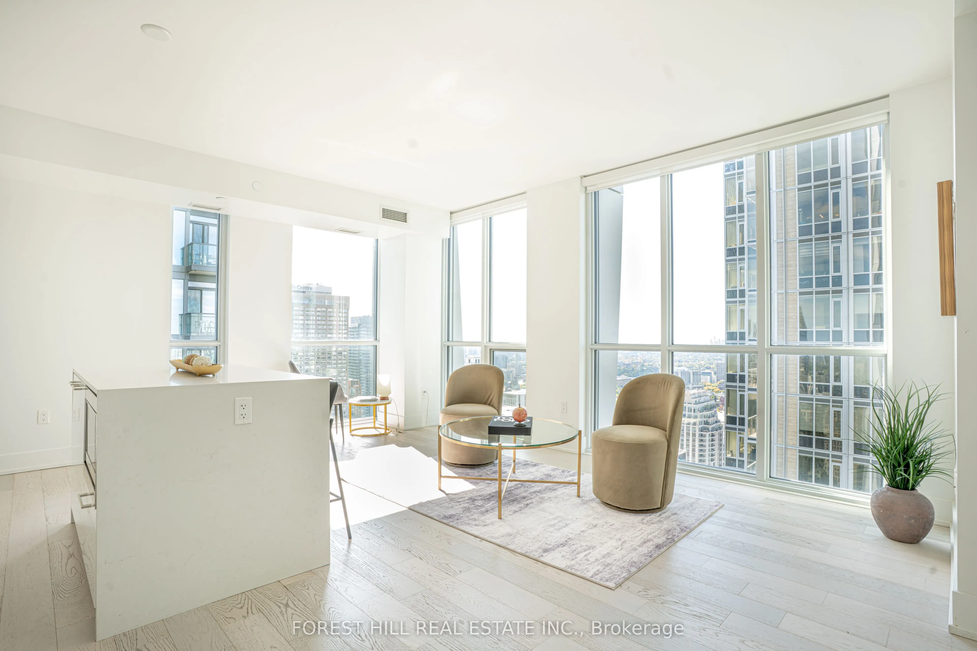 1 Yorkville Avenue, #4101
