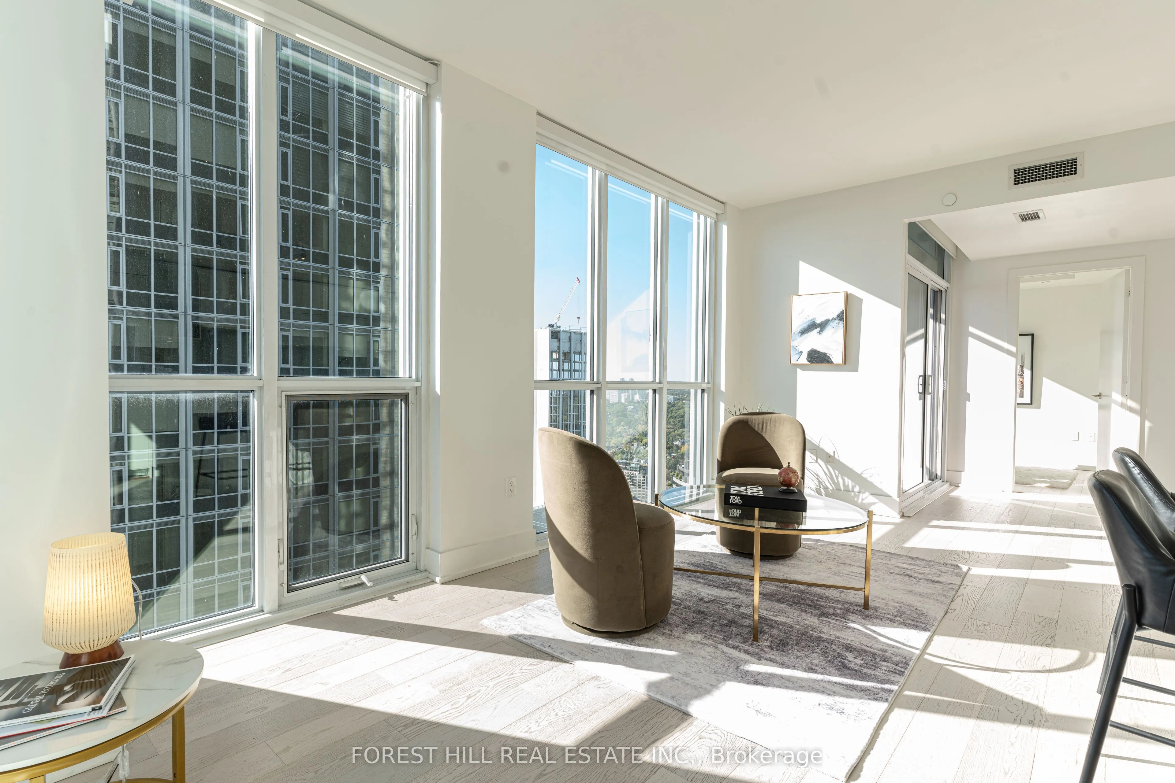 1 Yorkville Avenue, #4101