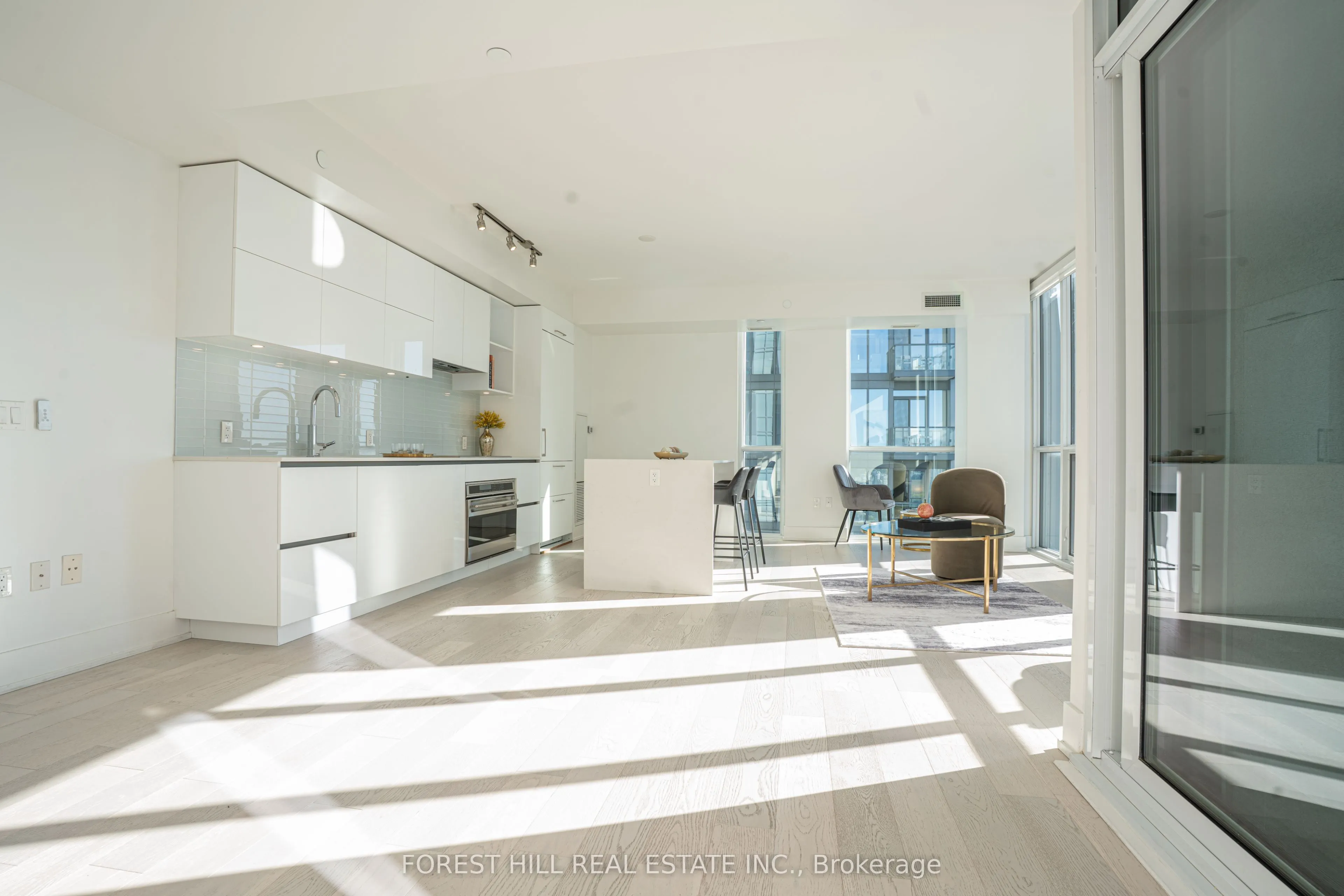 1 Yorkville Avenue, #4101