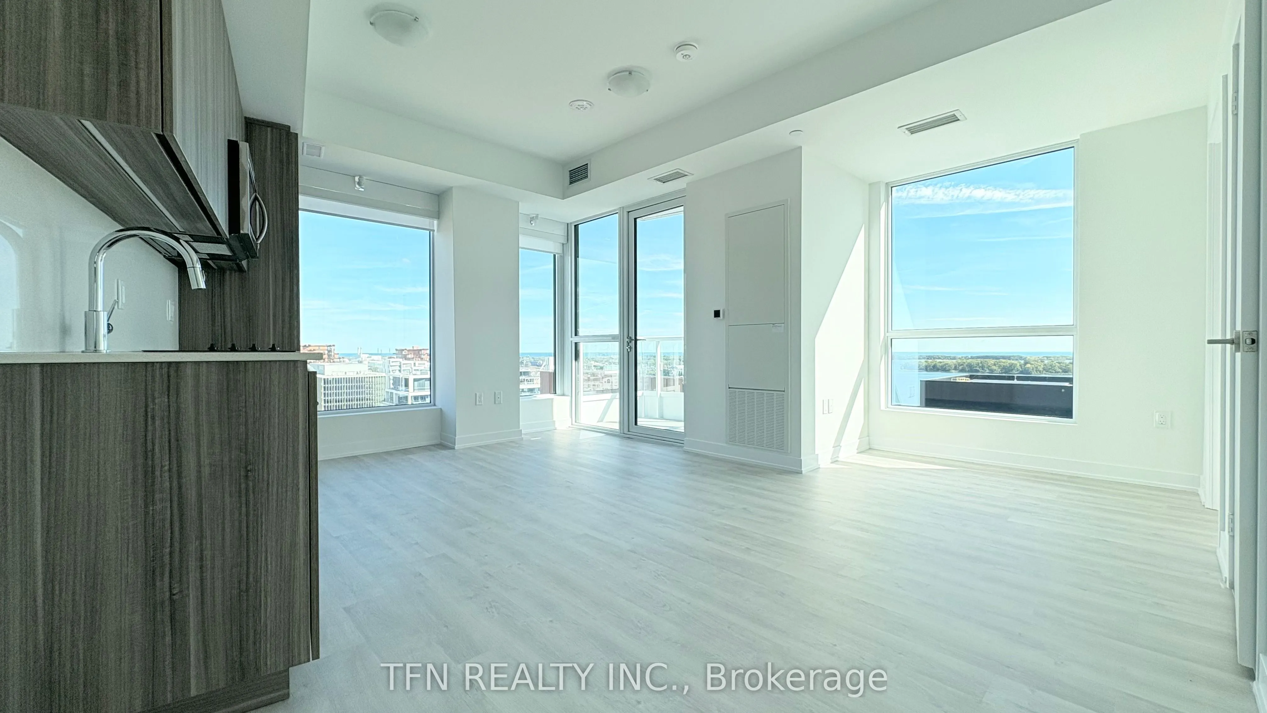 15 Richardson Street, #1906