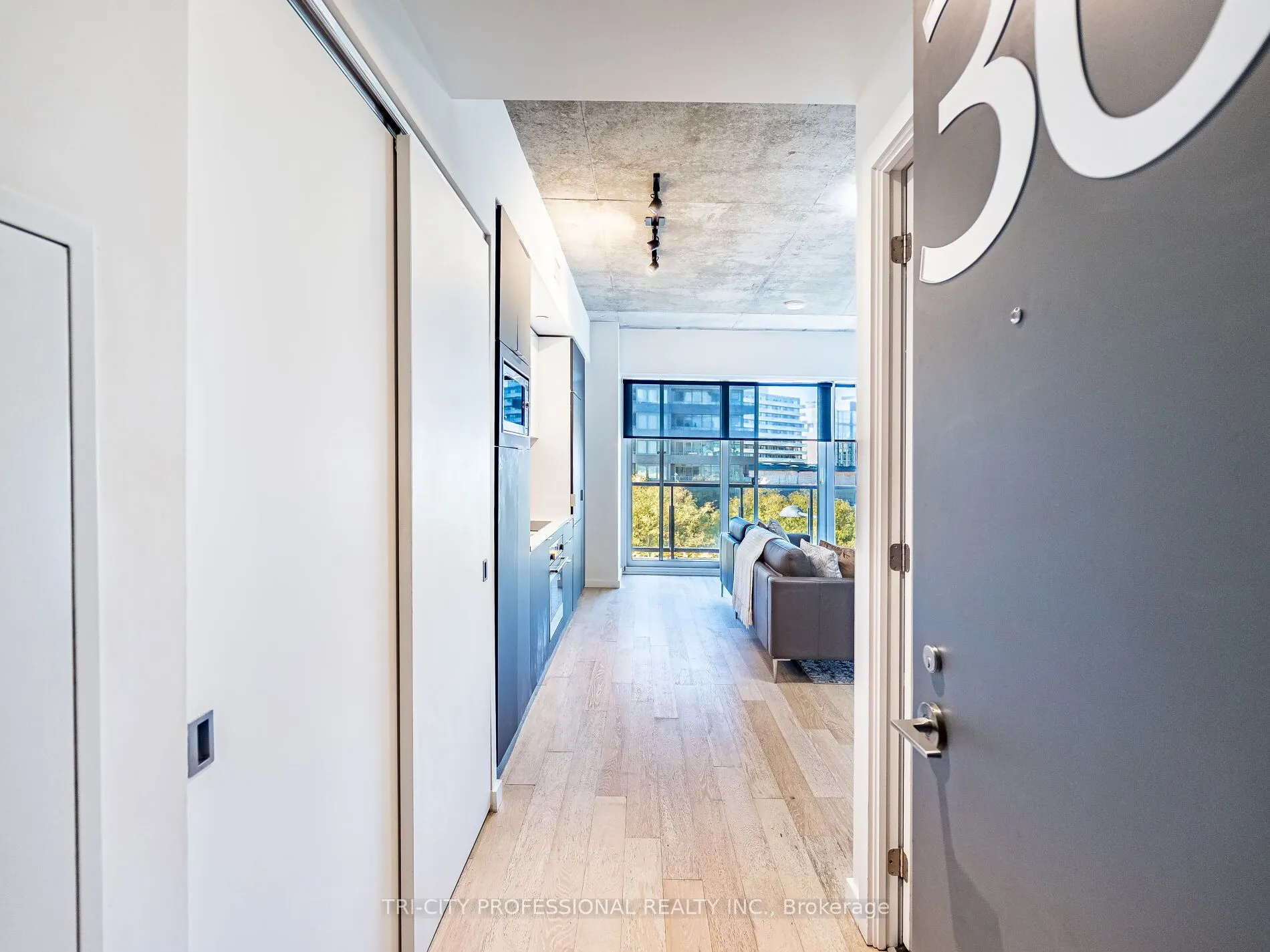 170 Bayview Avenue, #304