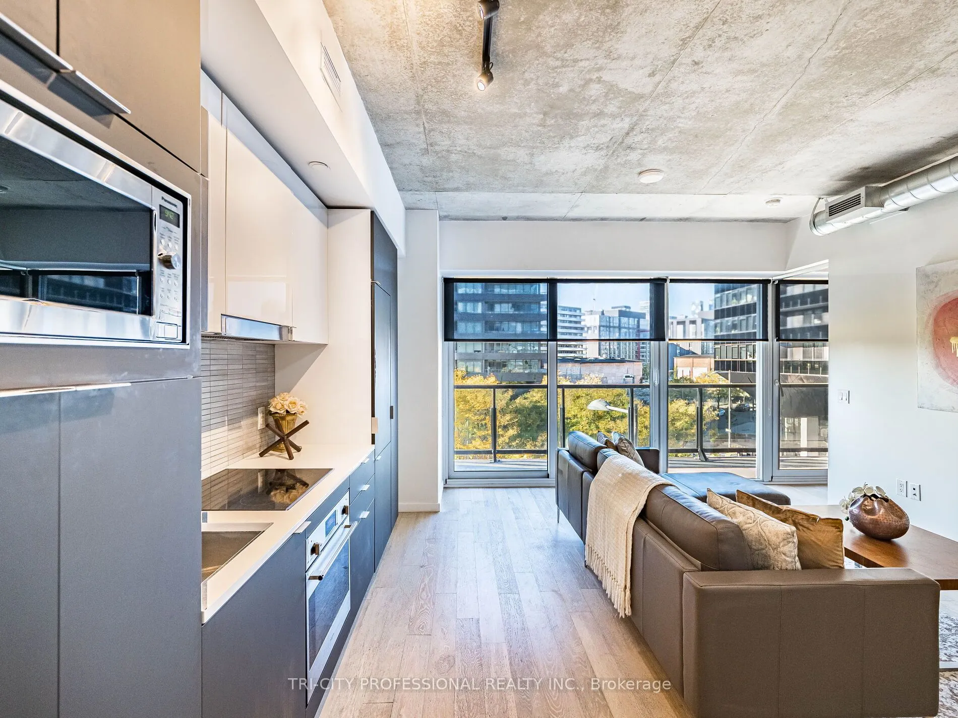 170 Bayview Avenue, #304
