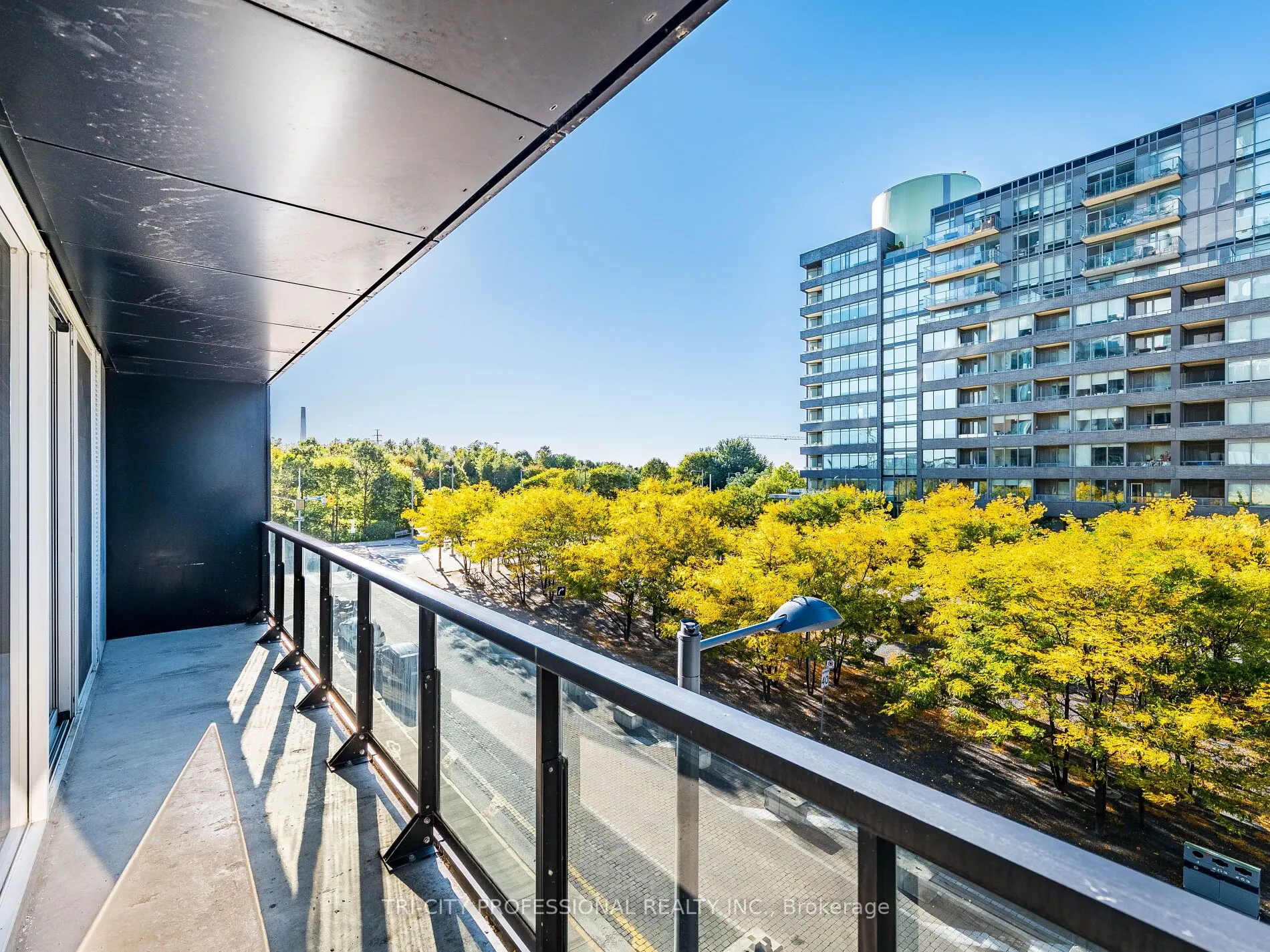 170 Bayview Avenue, #304