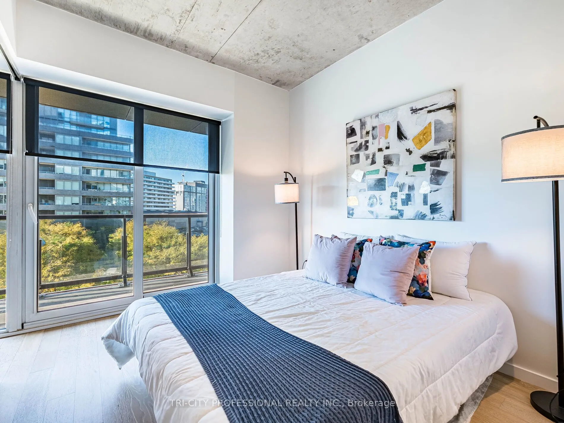 170 Bayview Avenue, #304