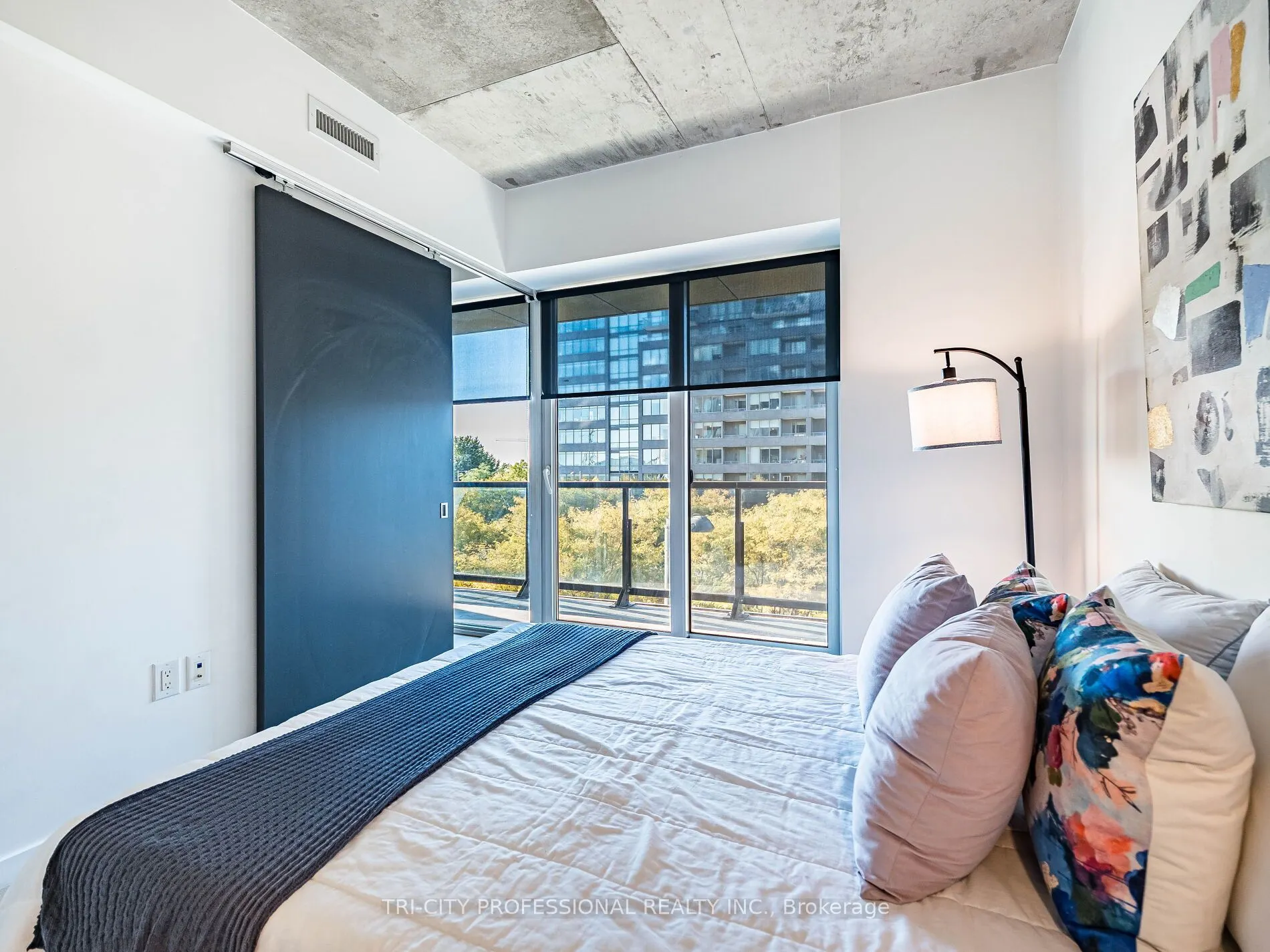 170 Bayview Avenue, #304