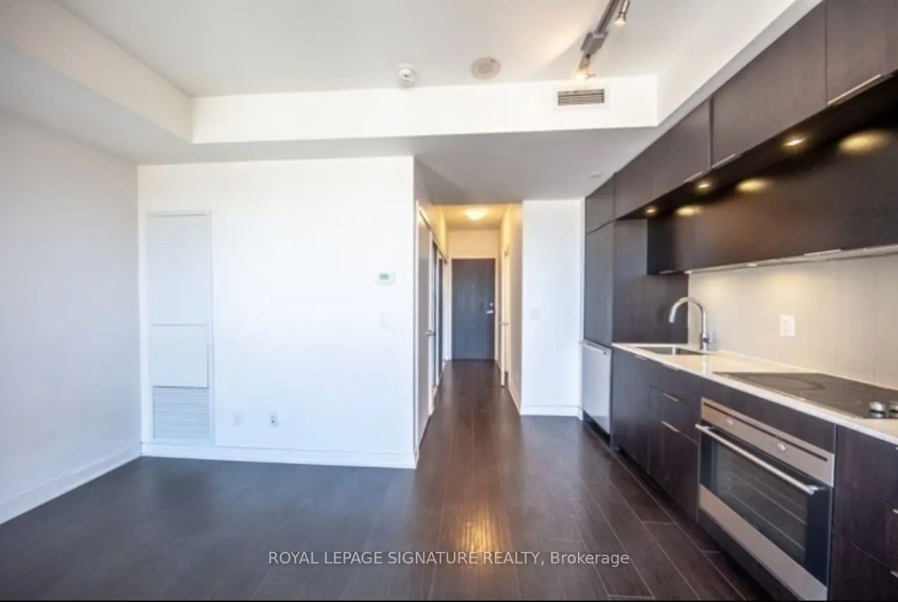 170 Sumach Street, #1011