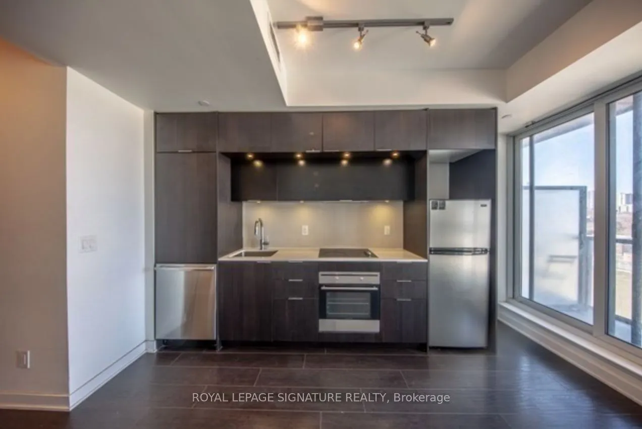 170 Sumach Street, #1011
