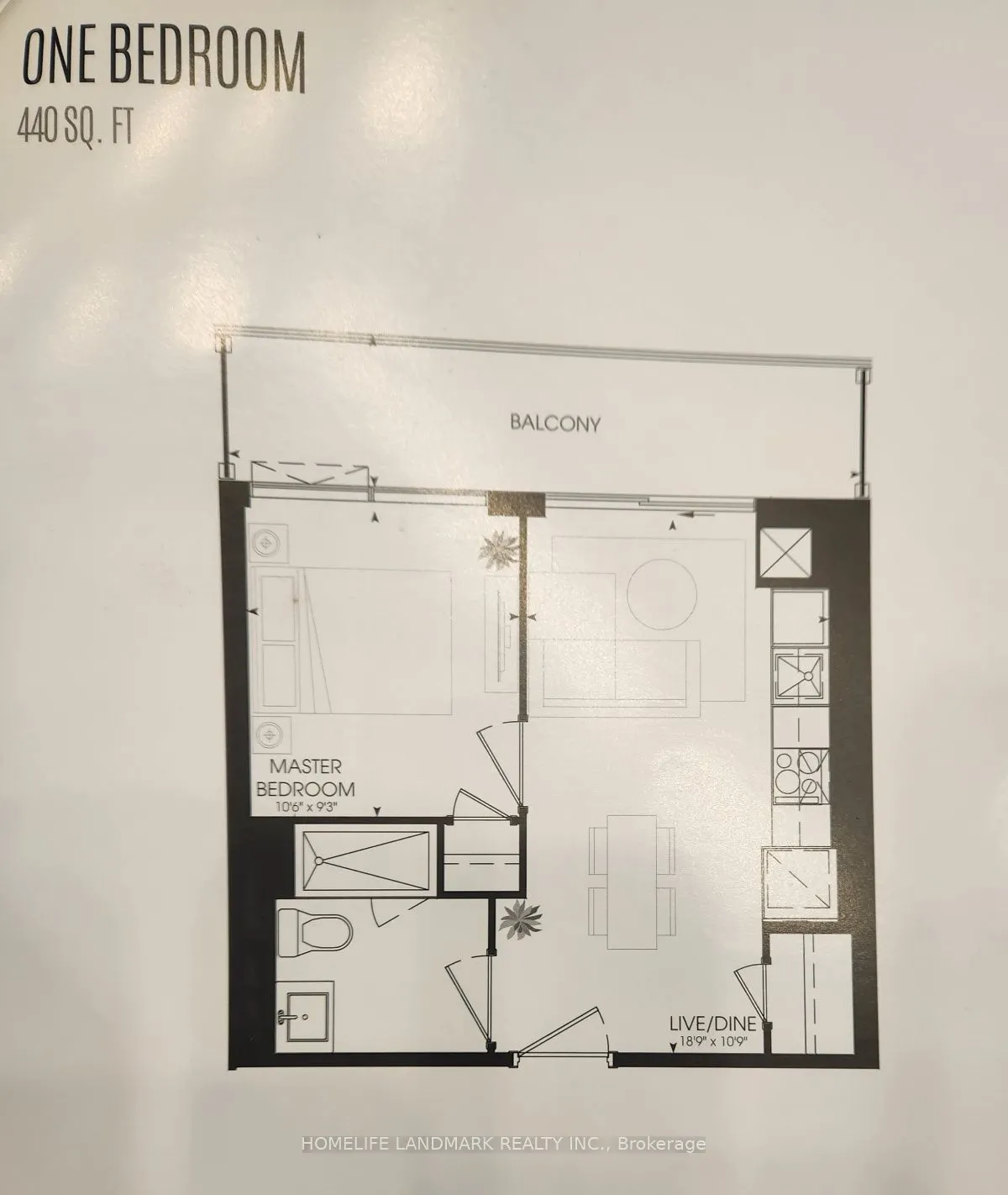 280 Dundas Street W, #903