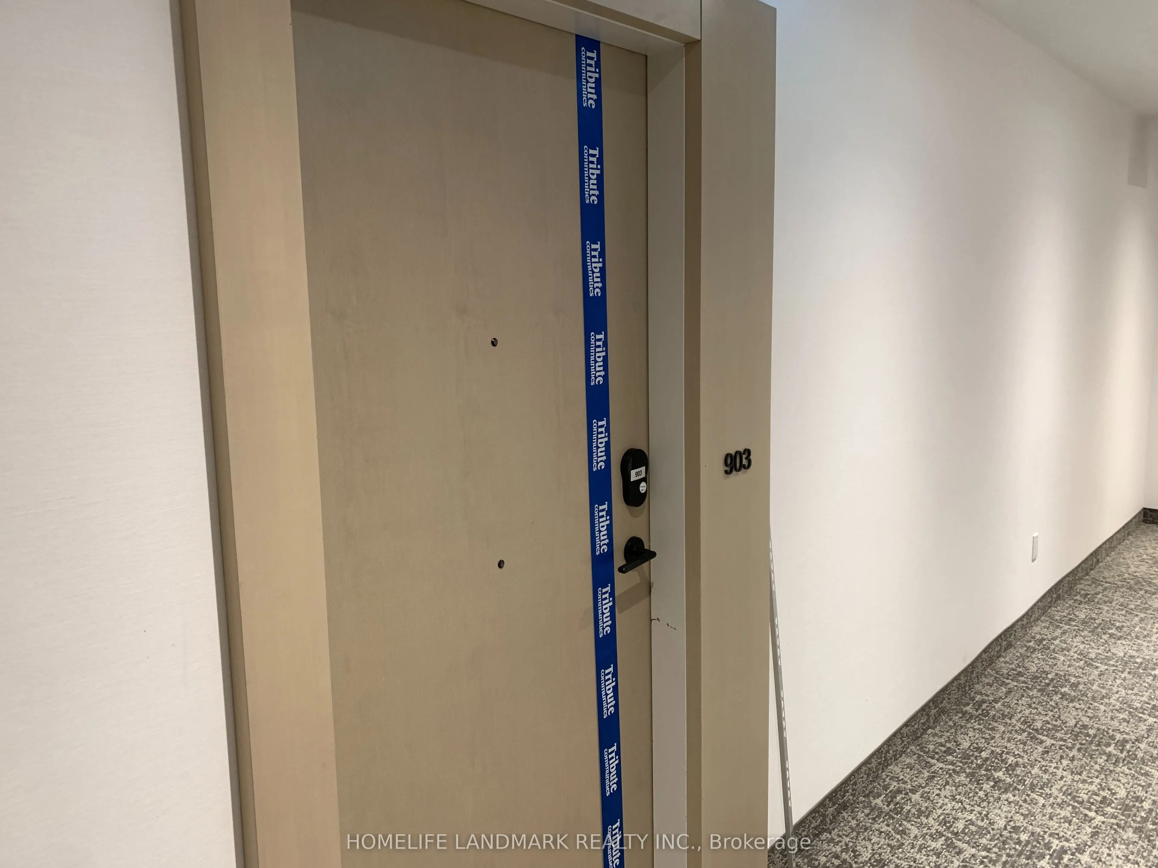 280 Dundas Street W, #903