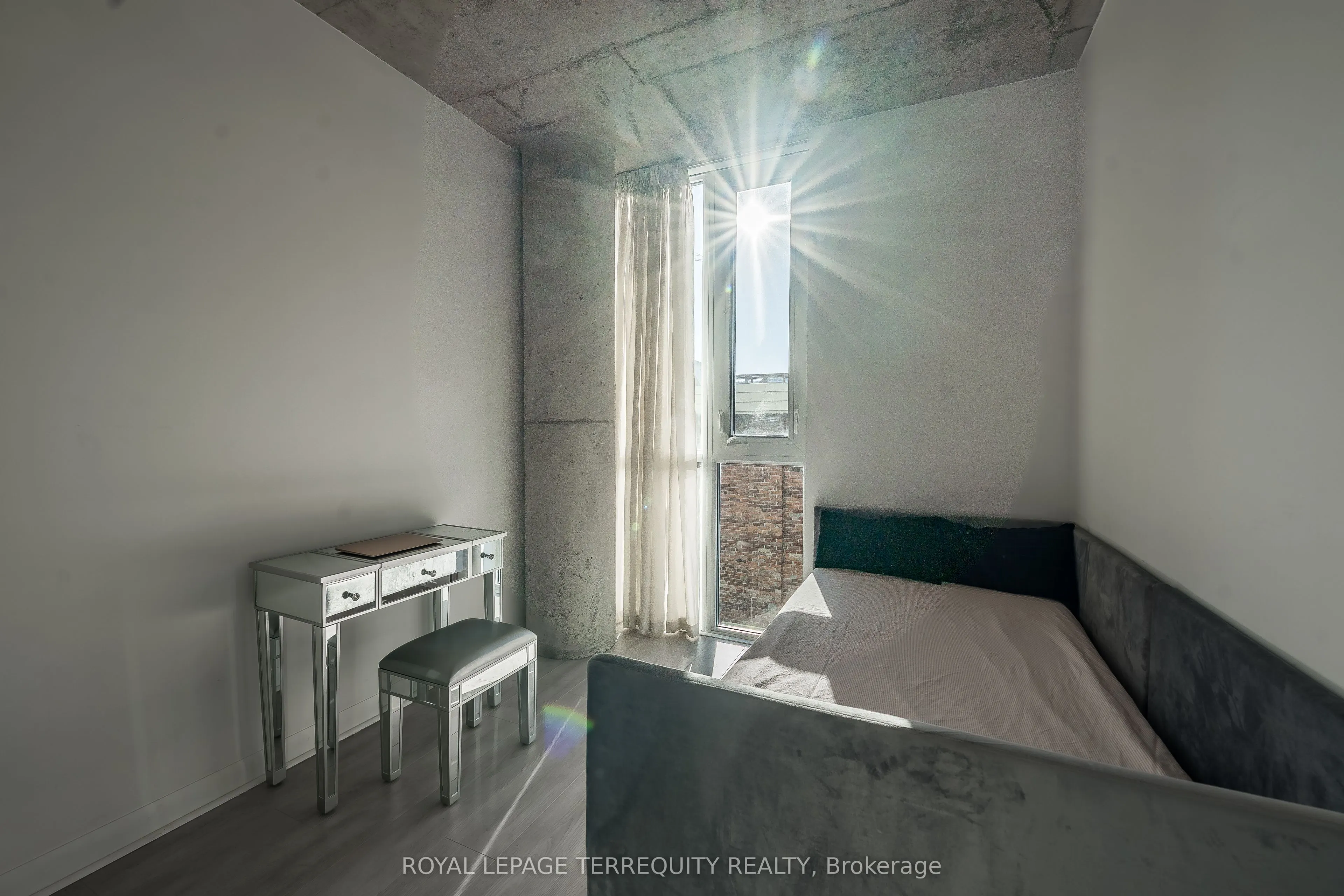 478 King Street W, #417