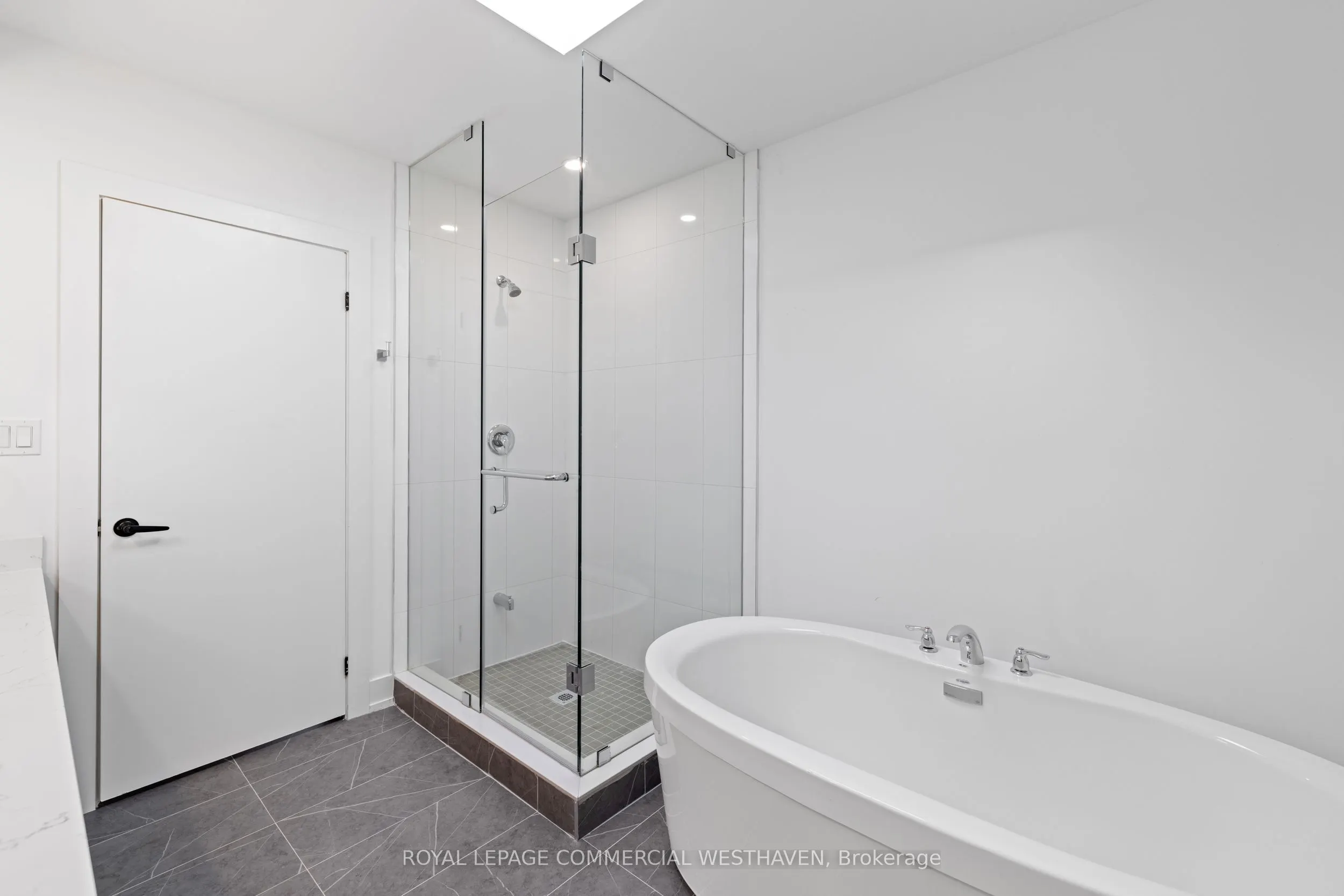 449 Lansdowne Avenue, #A