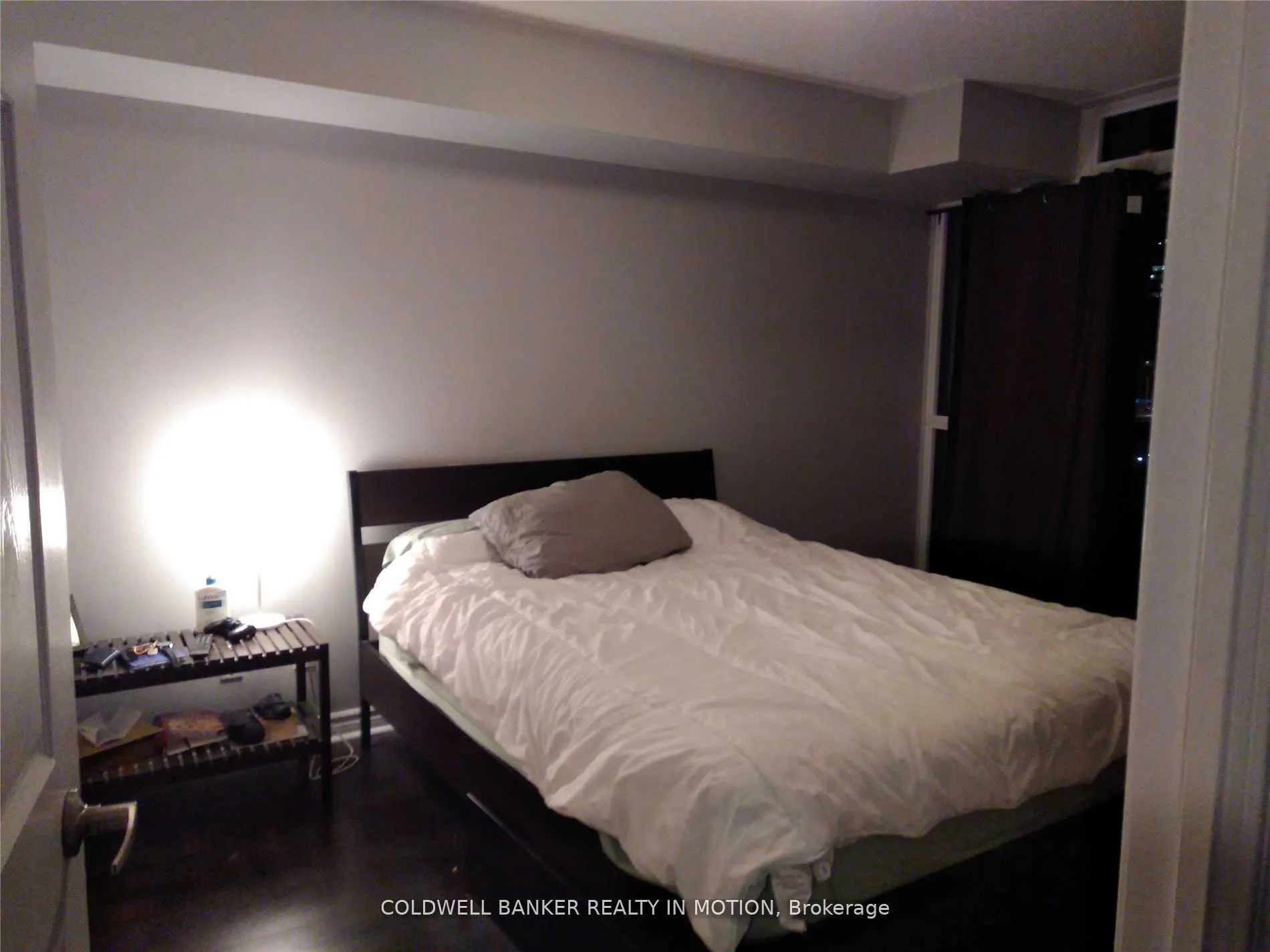 25 Lower Simcoe Street, #918