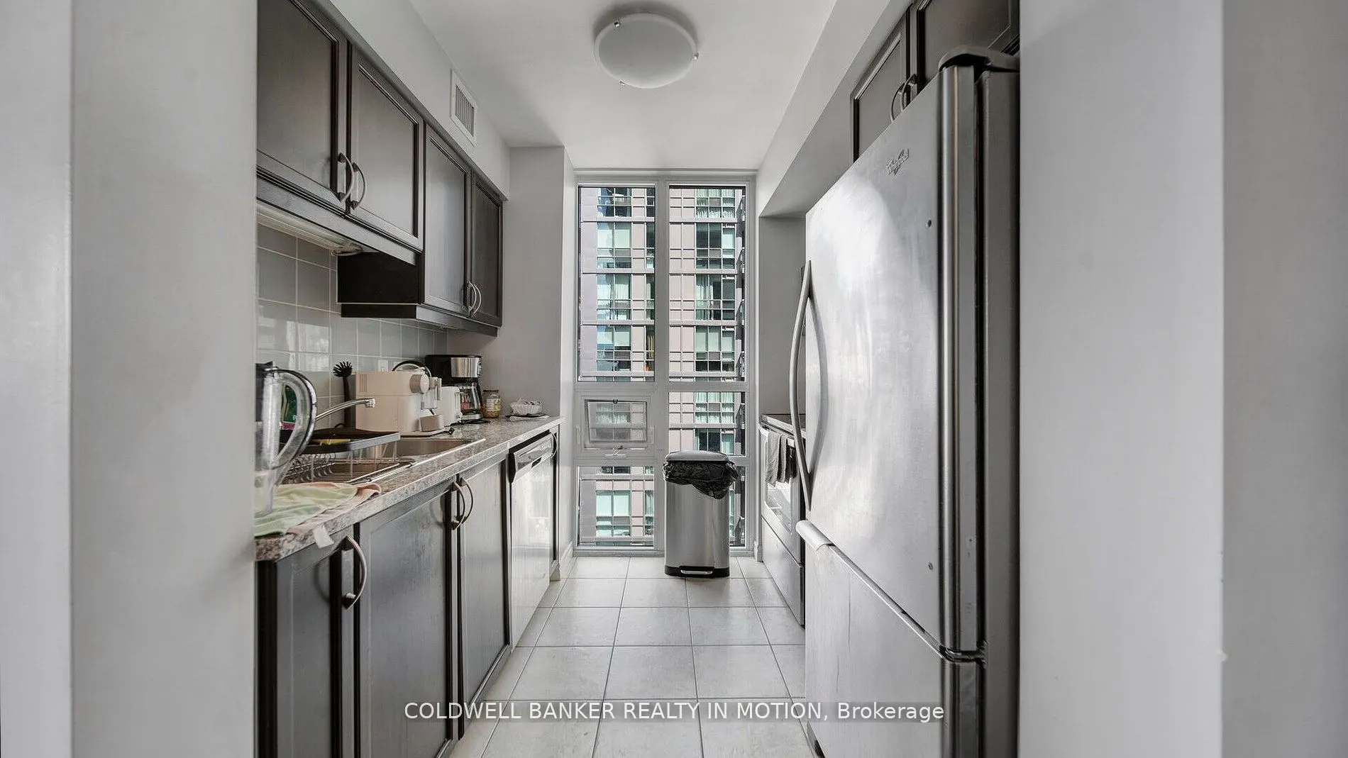 25 Lower Simcoe Street, #918
