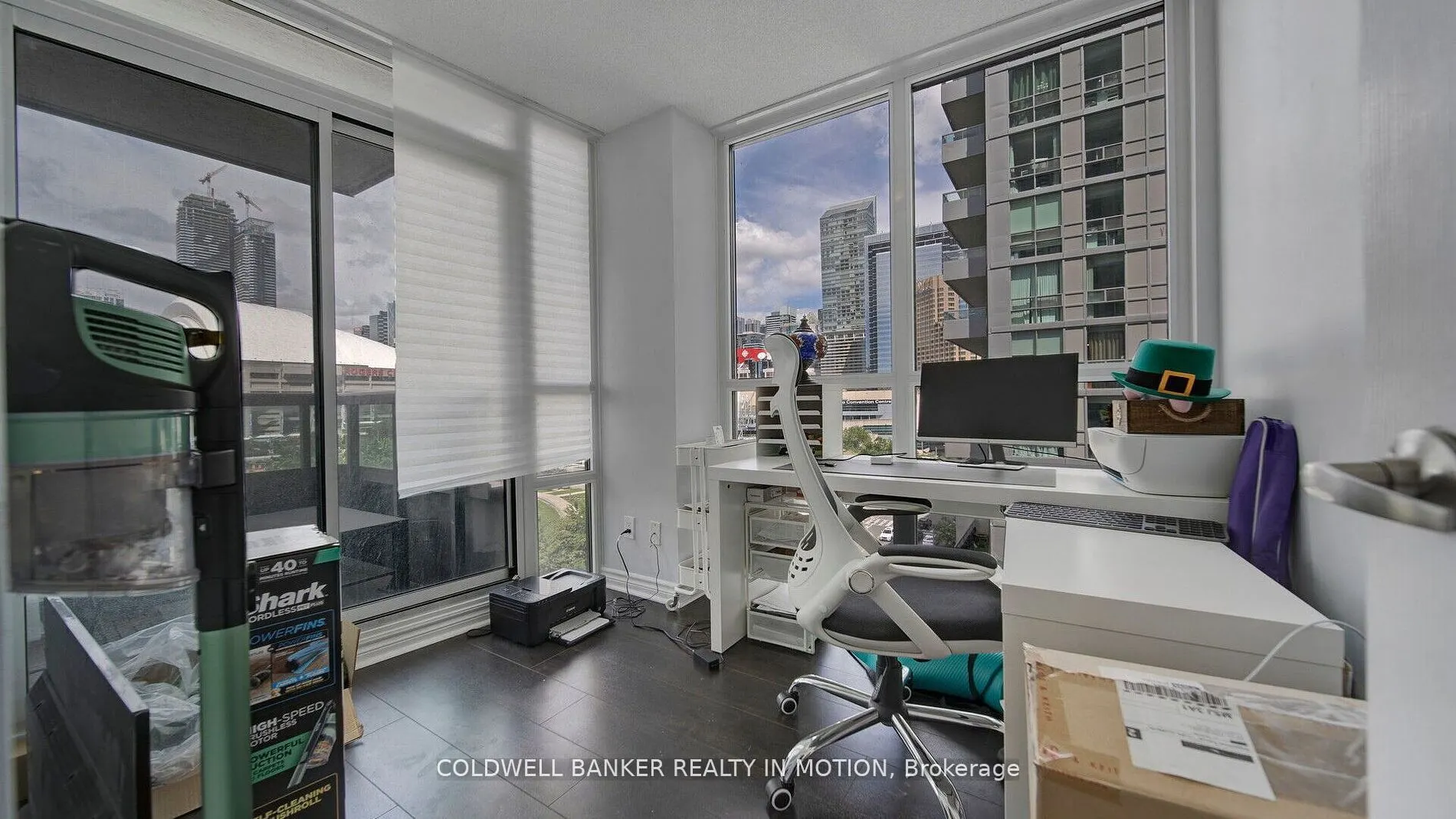 25 Lower Simcoe Street, #918