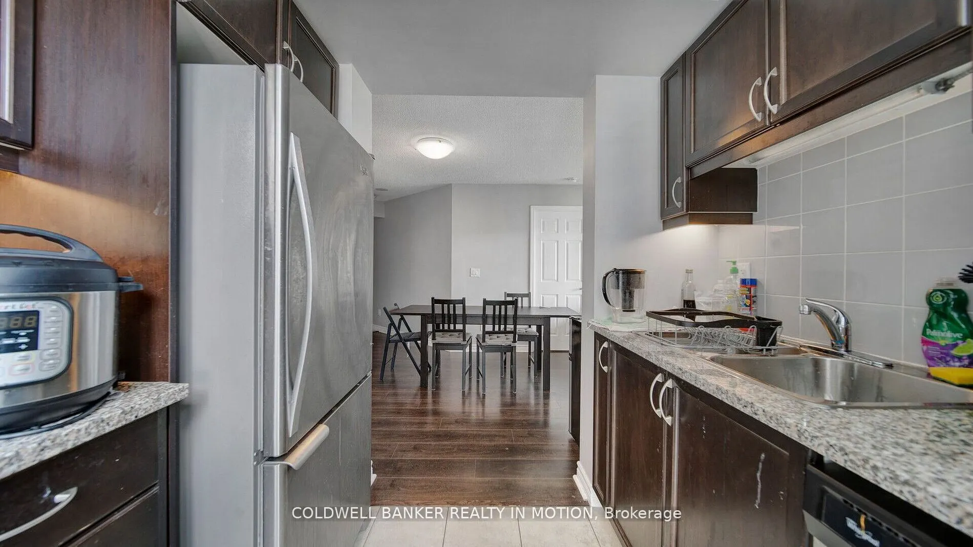 25 Lower Simcoe Street, #918