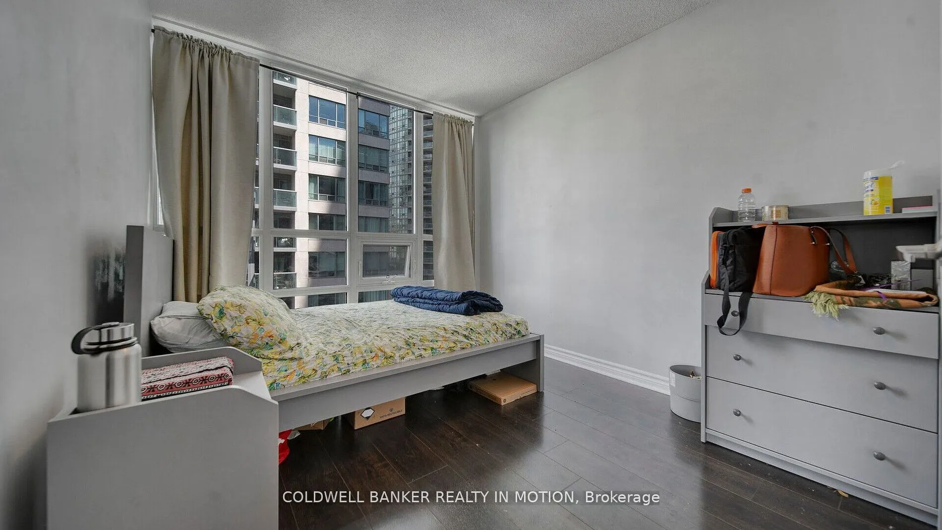 25 Lower Simcoe Street, #918