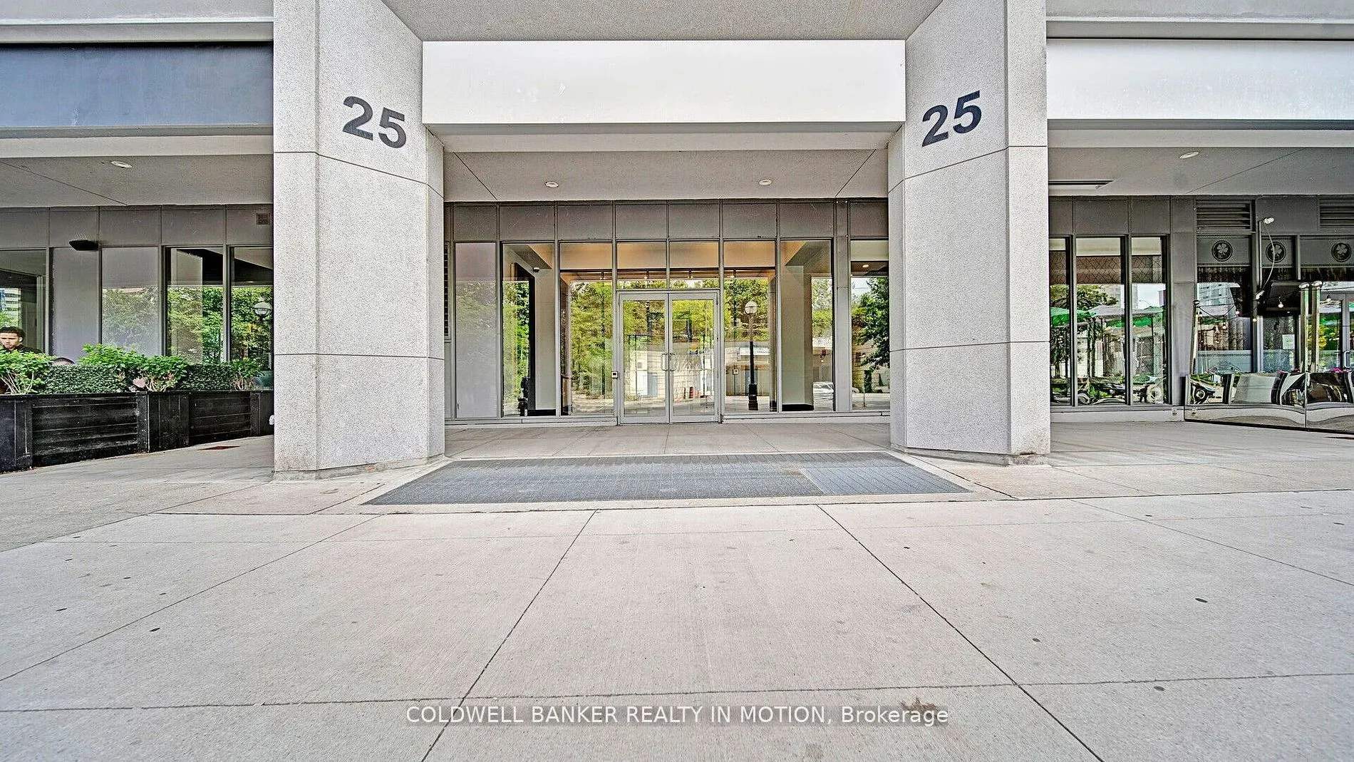 25 Lower Simcoe Street, #918