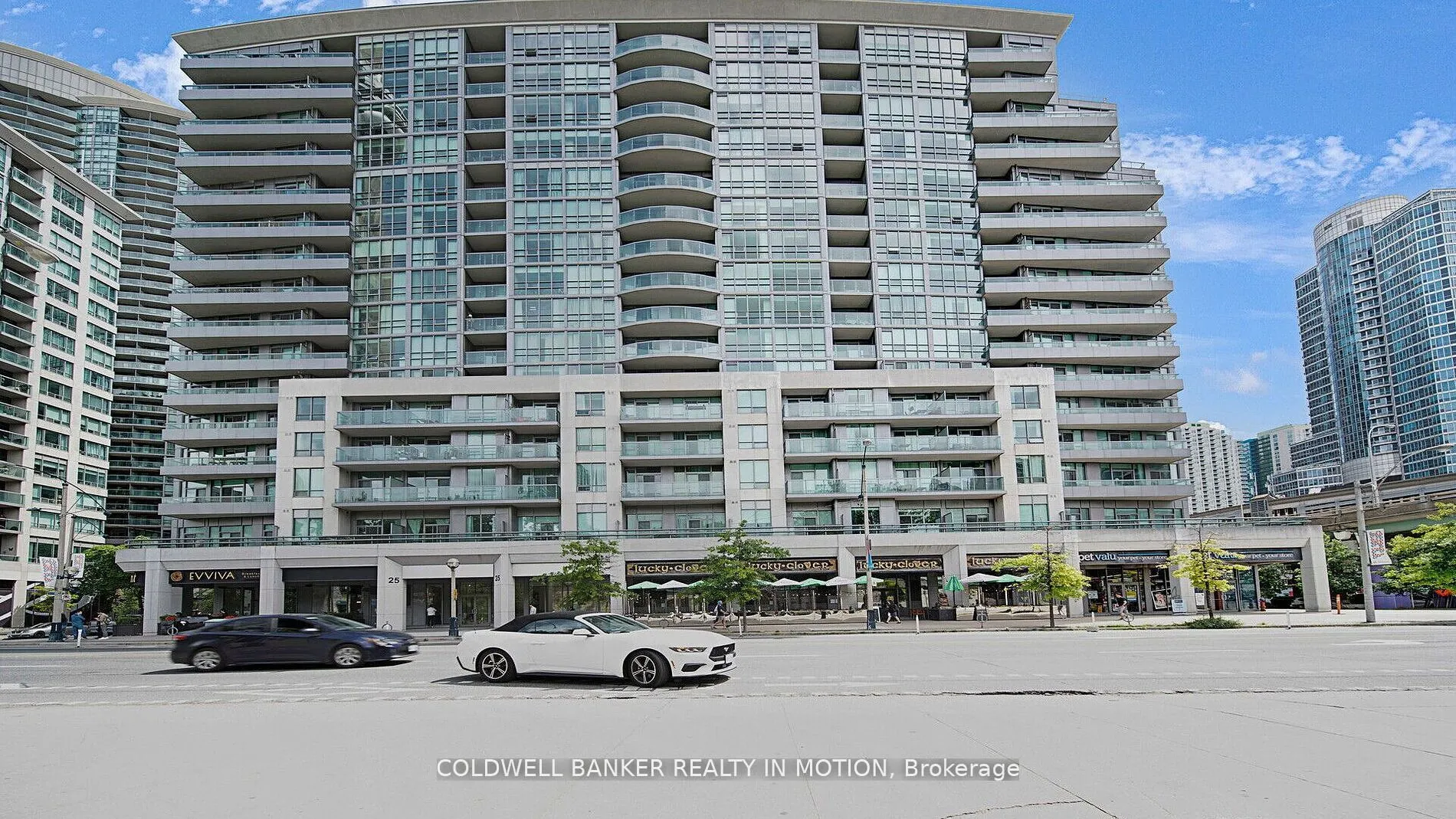 25 Lower Simcoe Street, #918