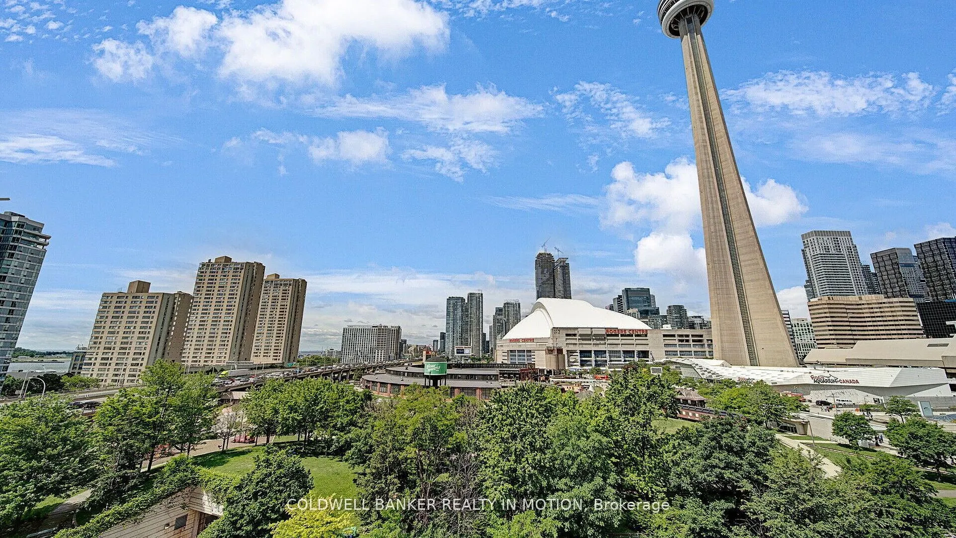 25 Lower Simcoe Street, #918