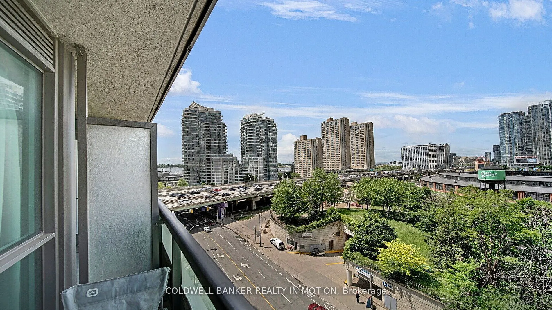 25 Lower Simcoe Street, #918