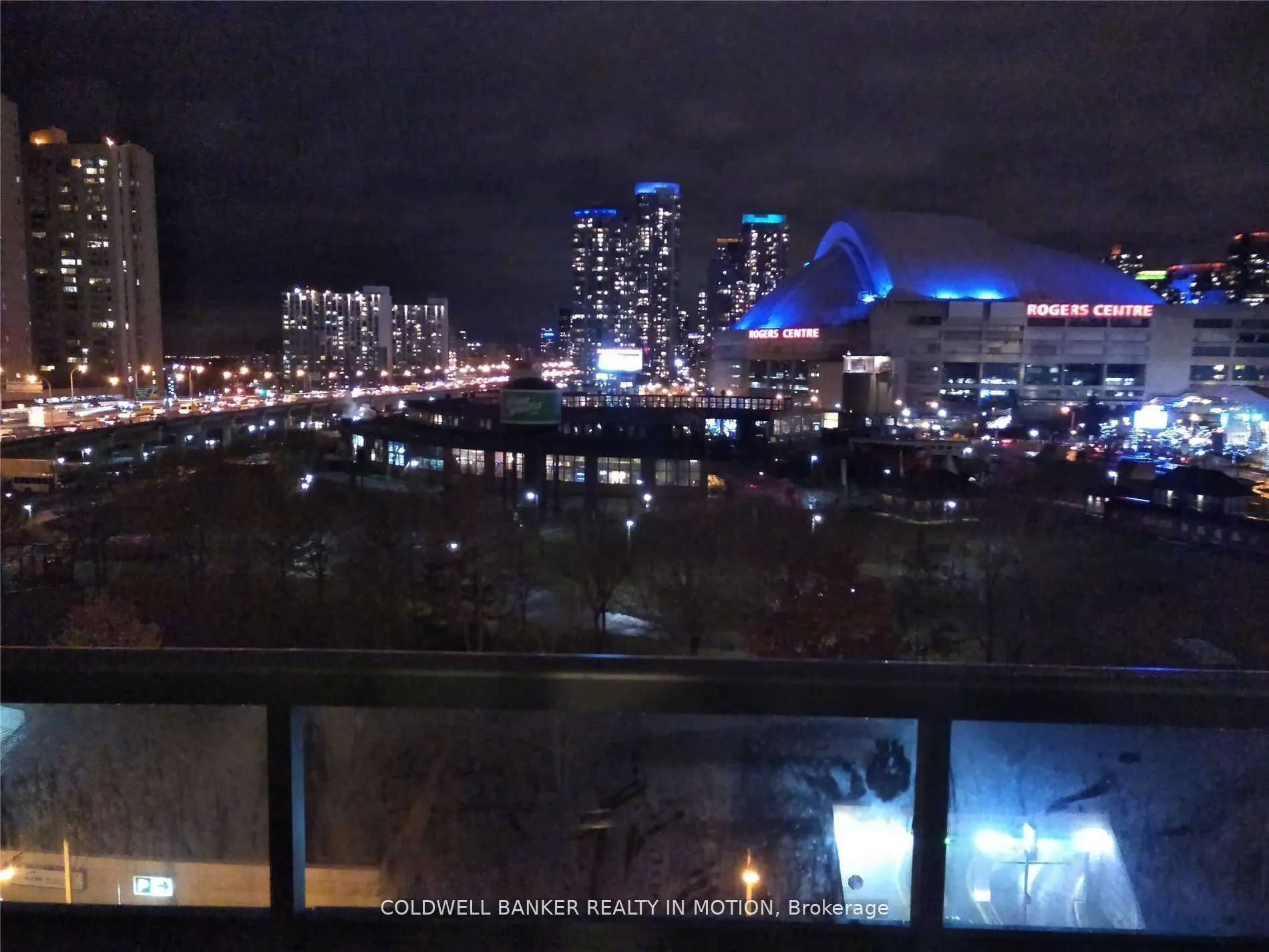 25 Lower Simcoe Street, #918