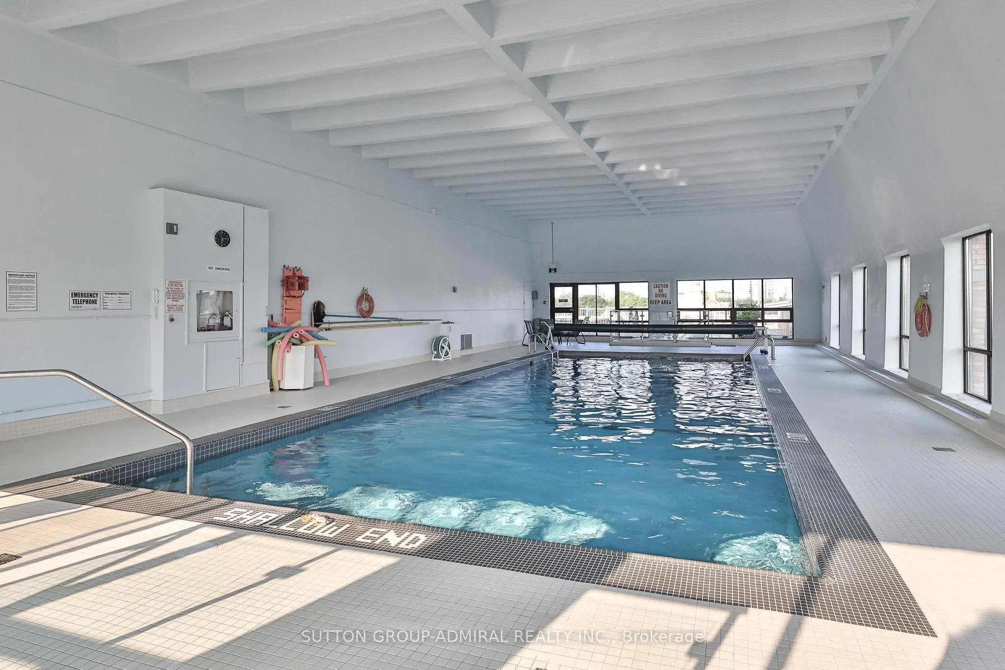 350 Lonsdale Road, #303