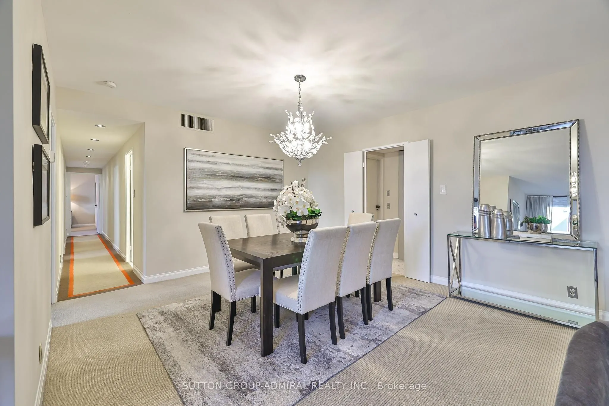 350 Lonsdale Road, #303