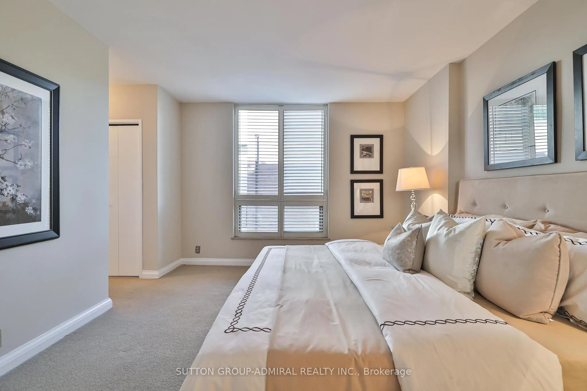 350 Lonsdale Road, #303