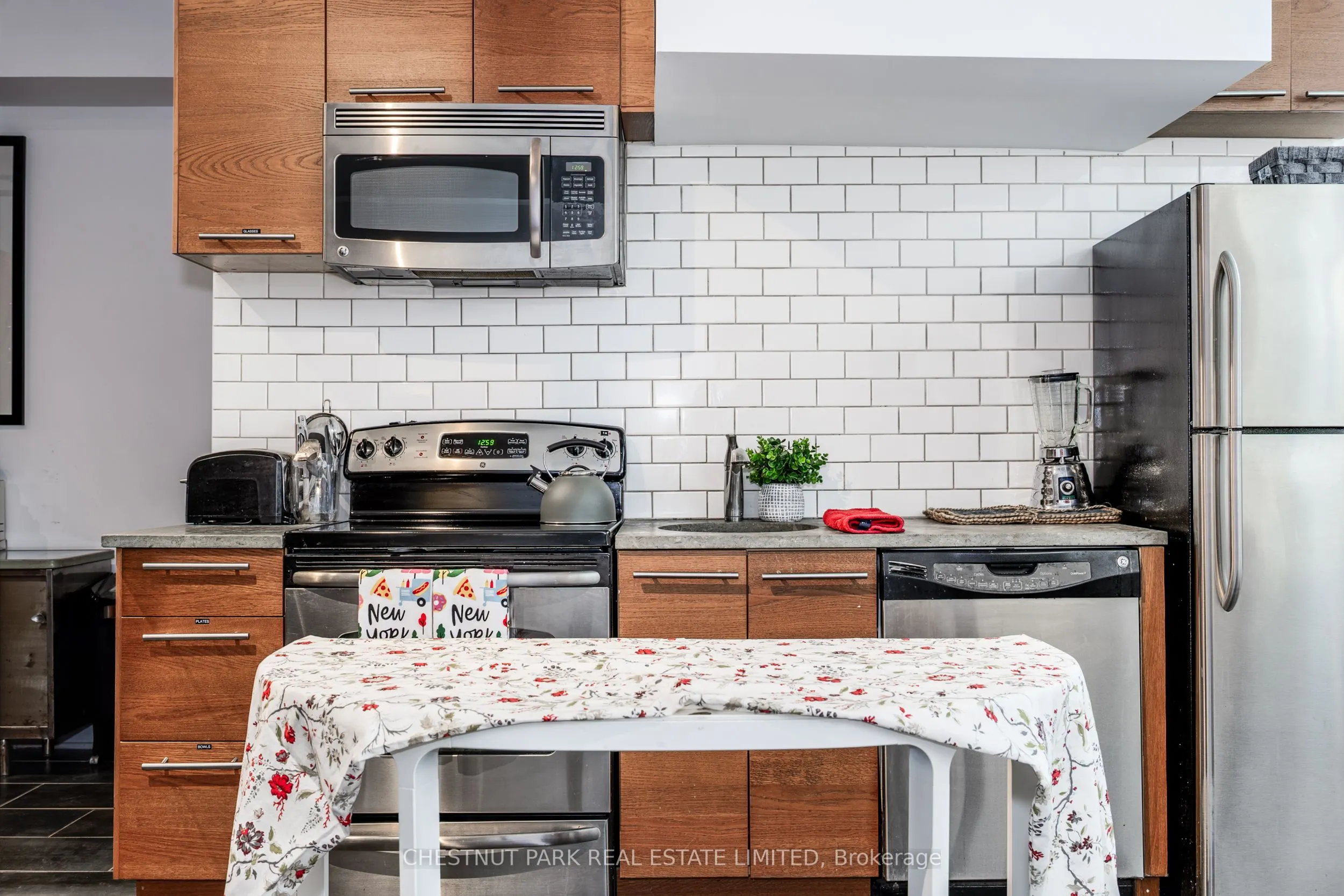 21 Isabella Street, #3