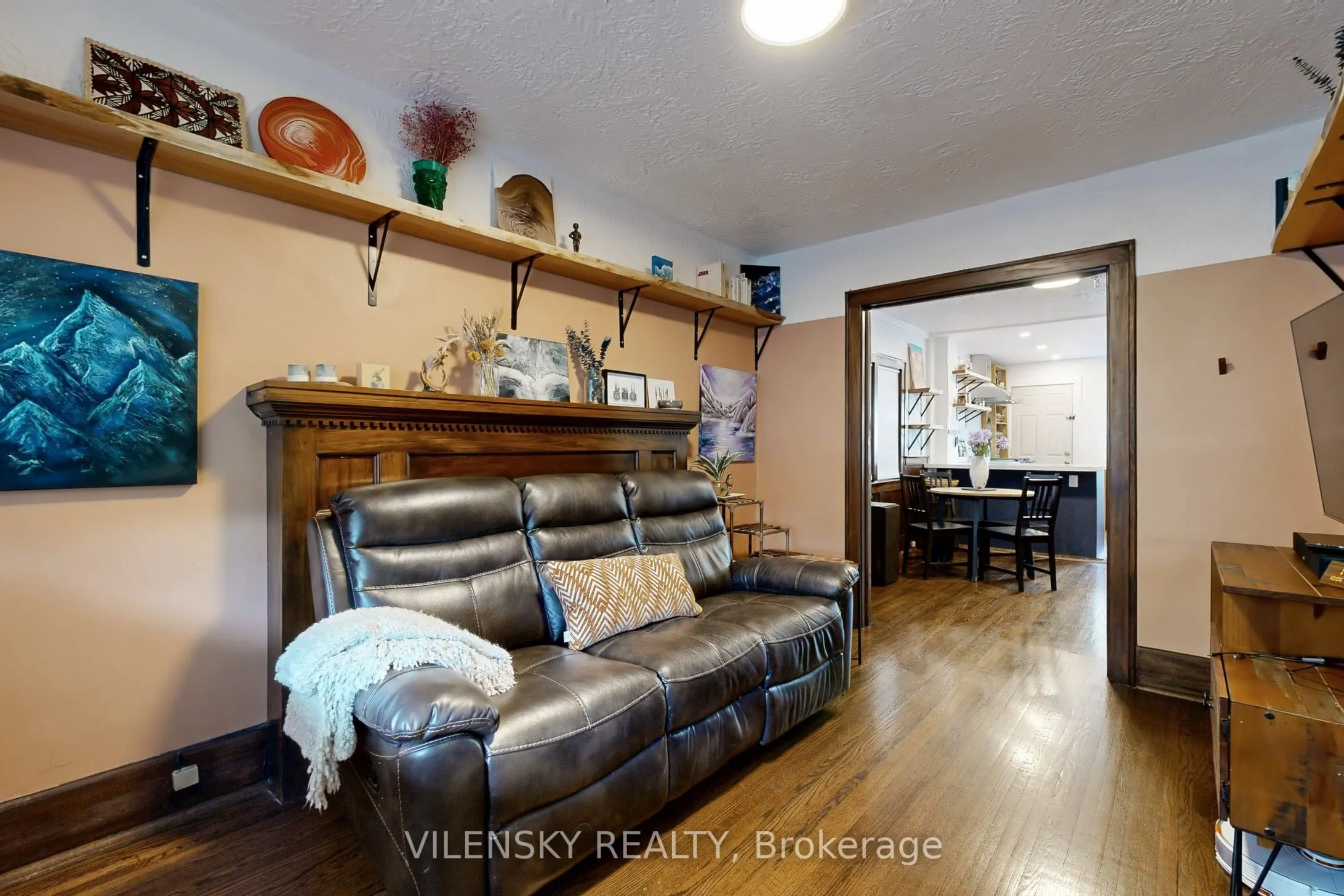 4 Ashbury Avenue