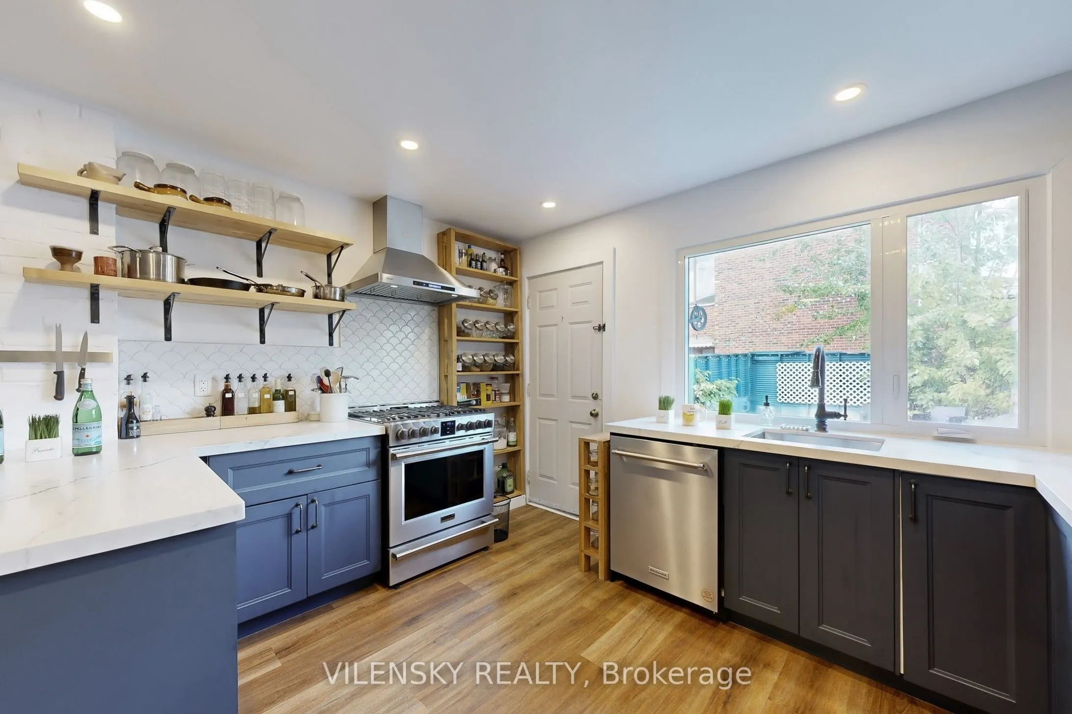4 Ashbury Avenue
