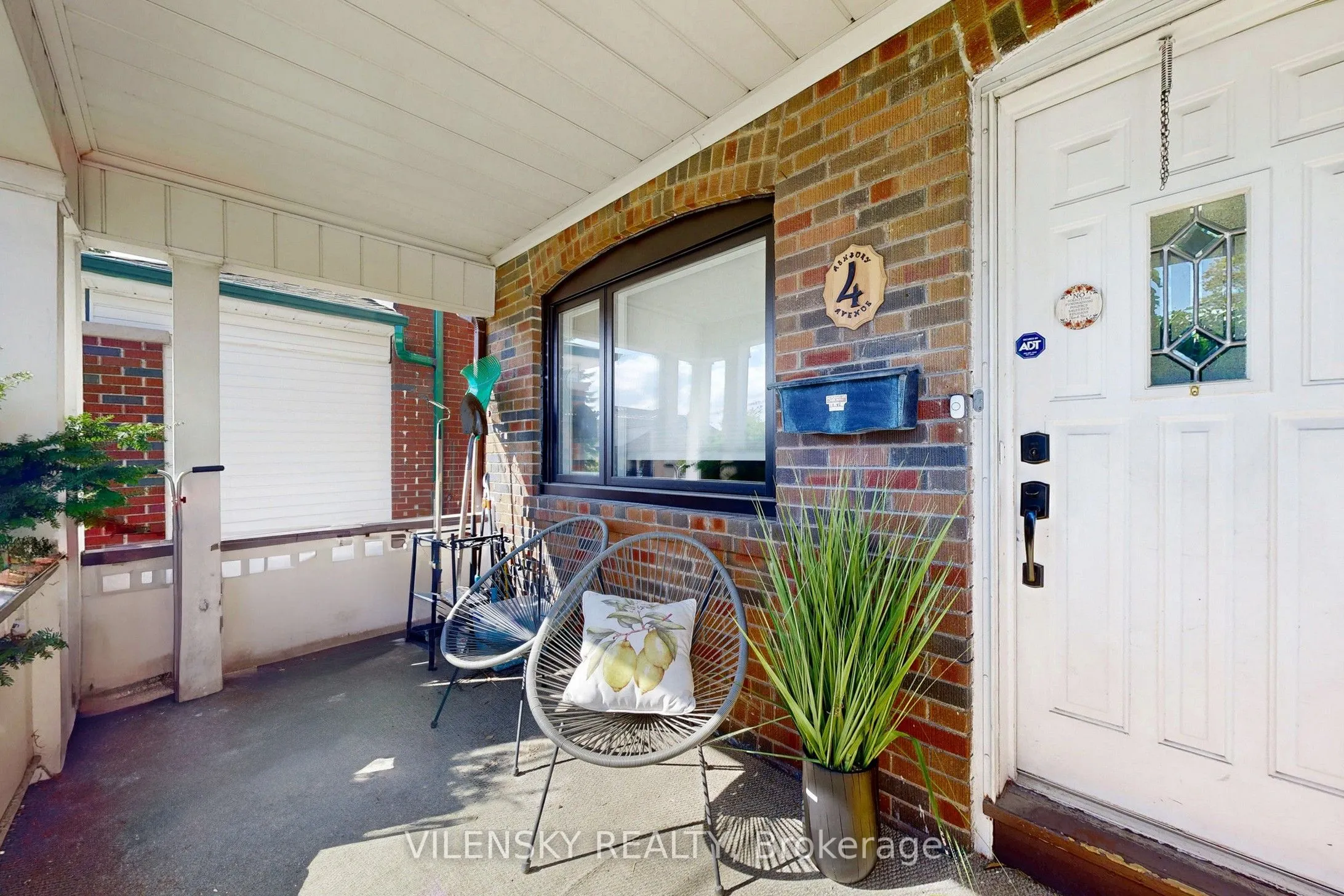 4 Ashbury Avenue