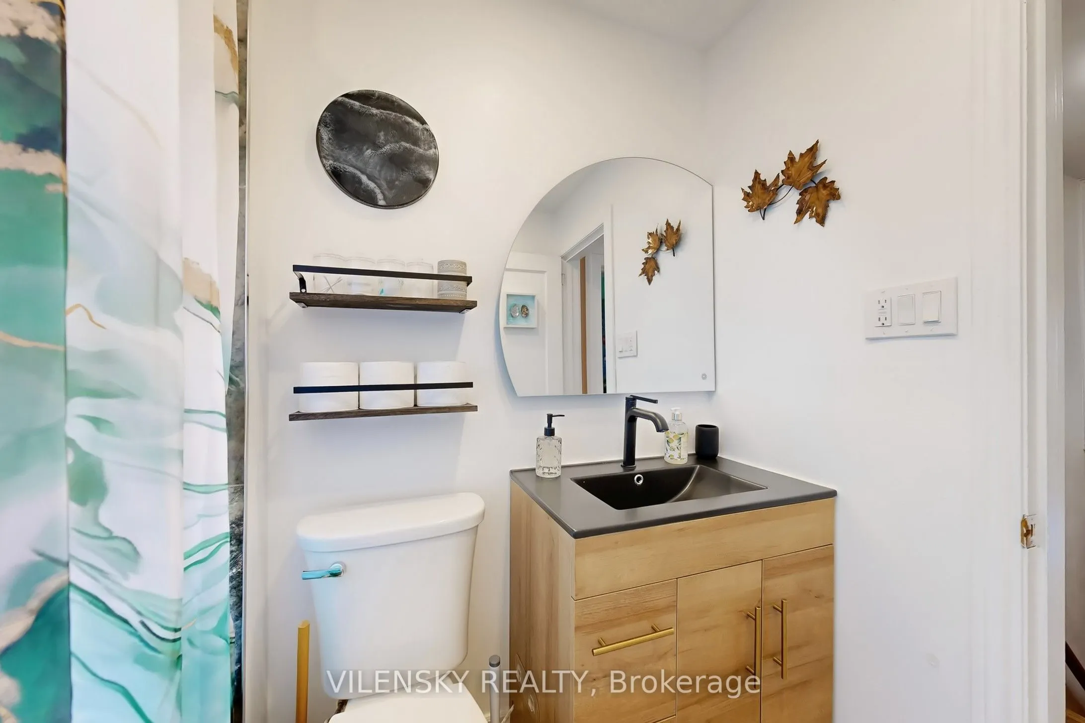 4 Ashbury Avenue