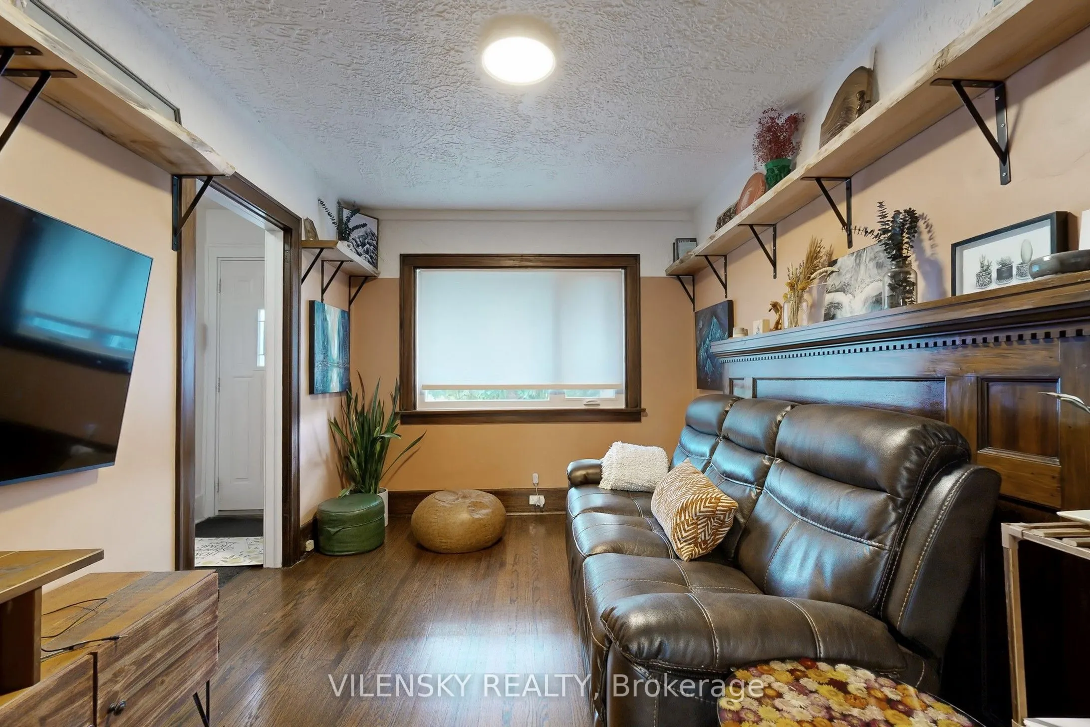 4 Ashbury Avenue