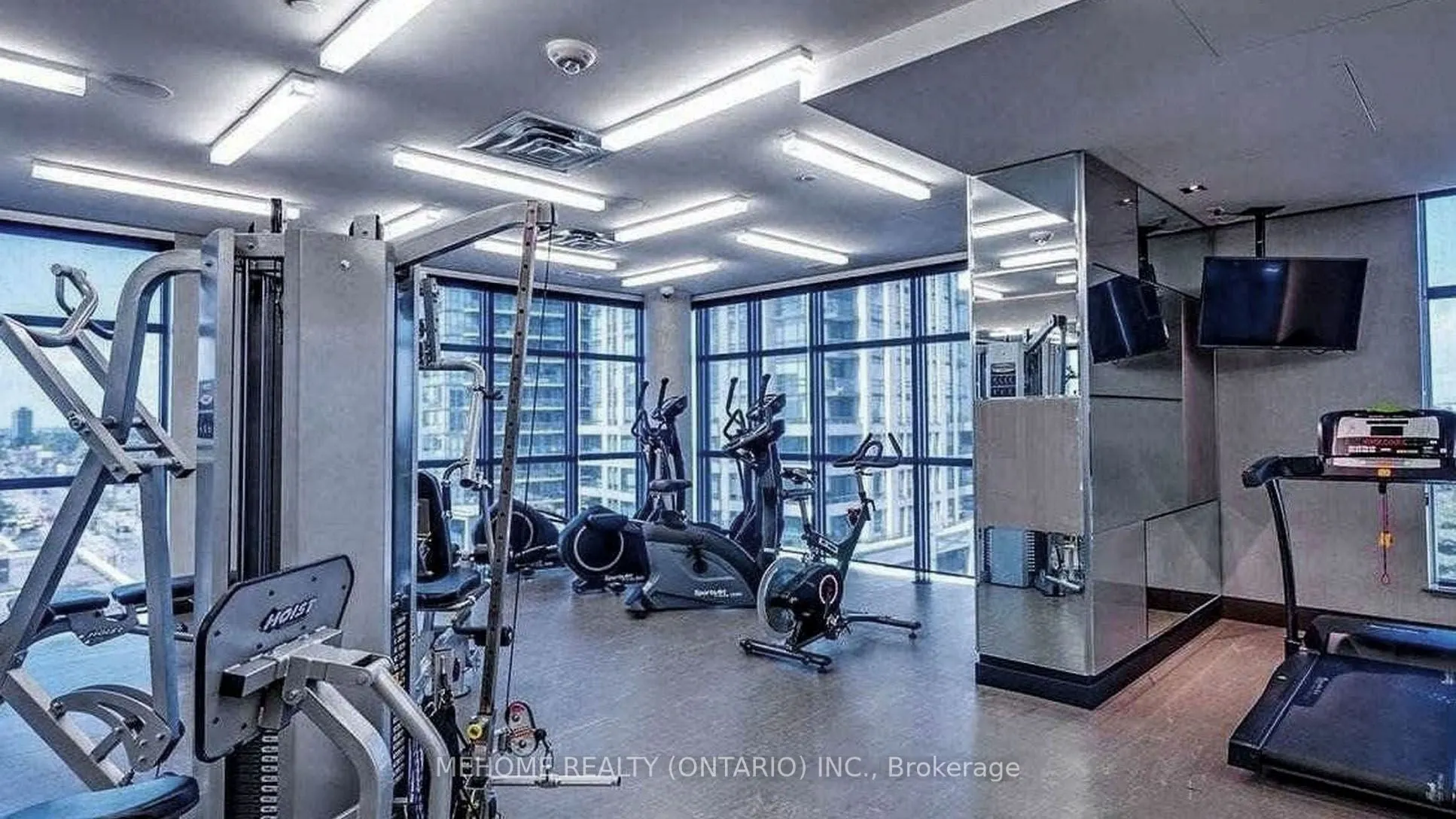 501 St. Clair Avenue W, #204