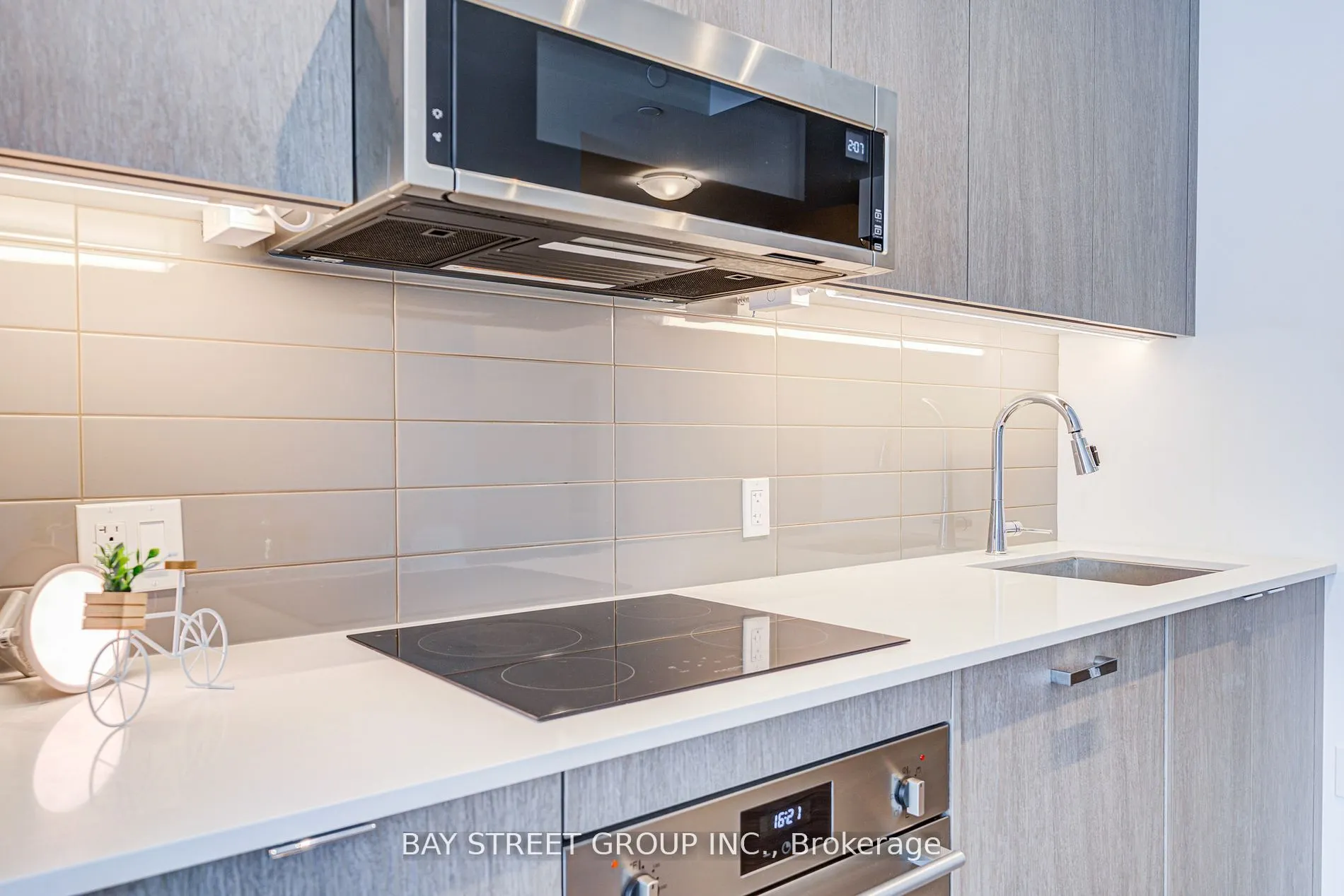 250 Lawrence Avenue W, #320