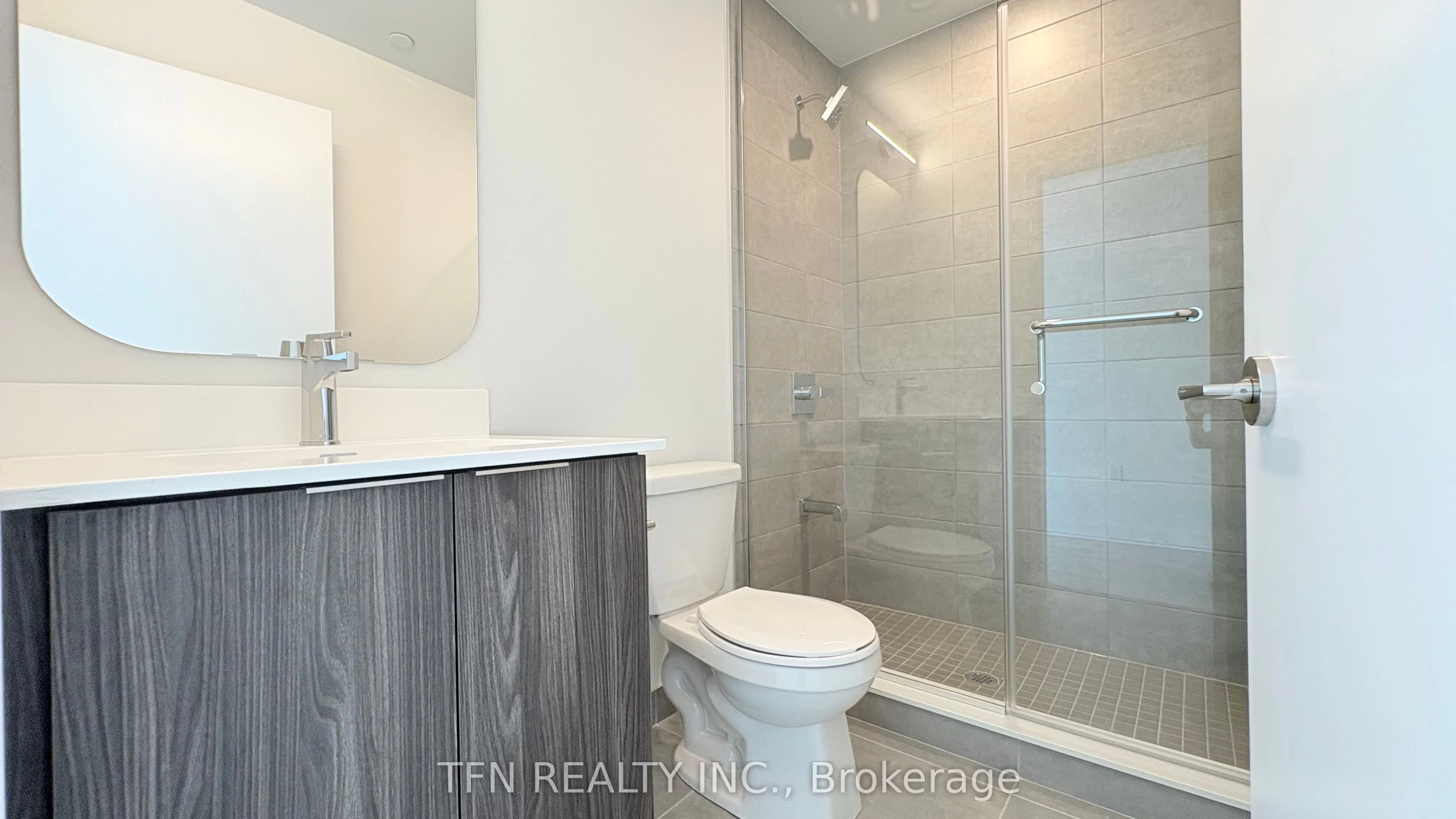 15 Richardson Street, #1814