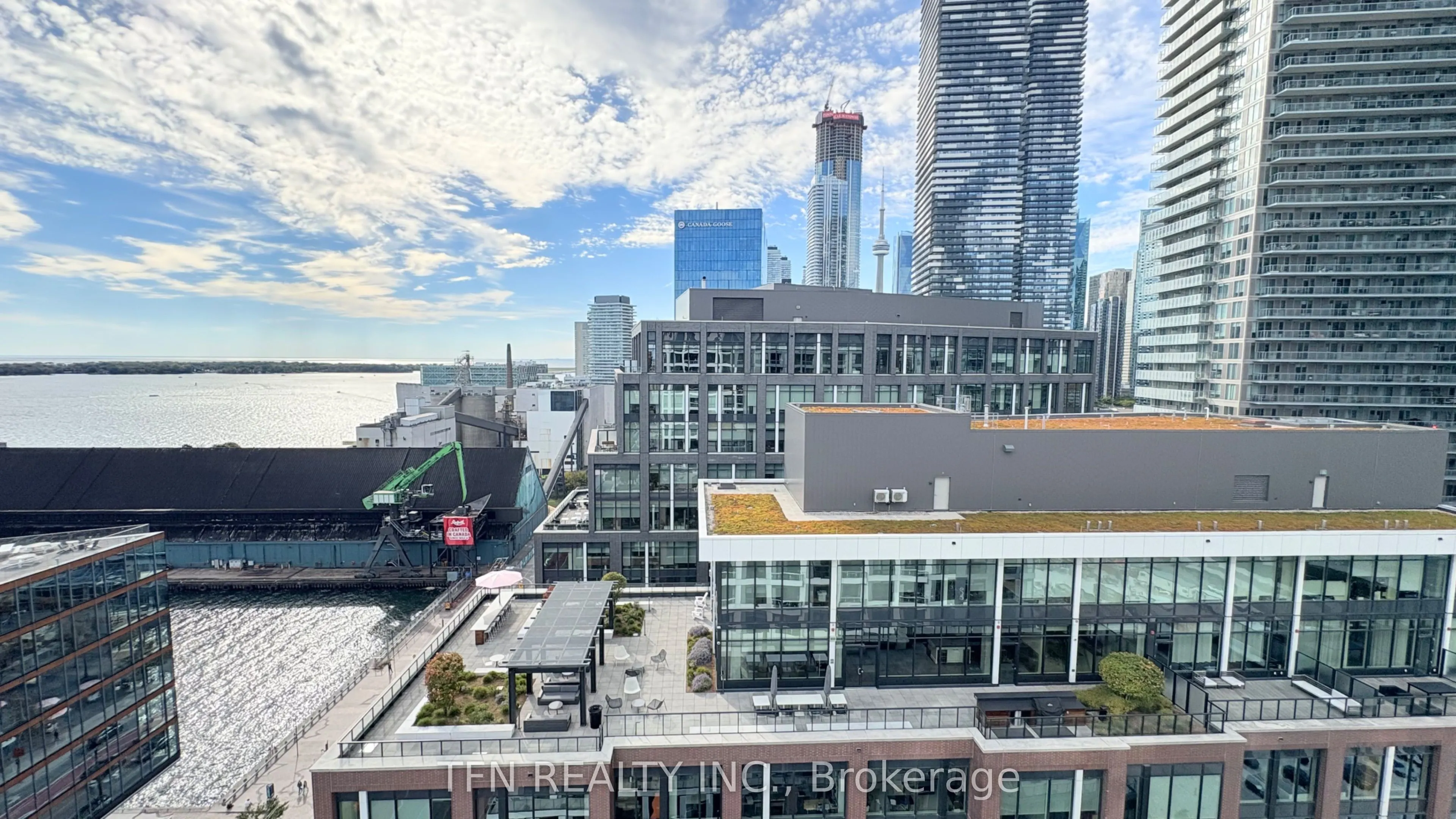 15 Richardson Street, #1814