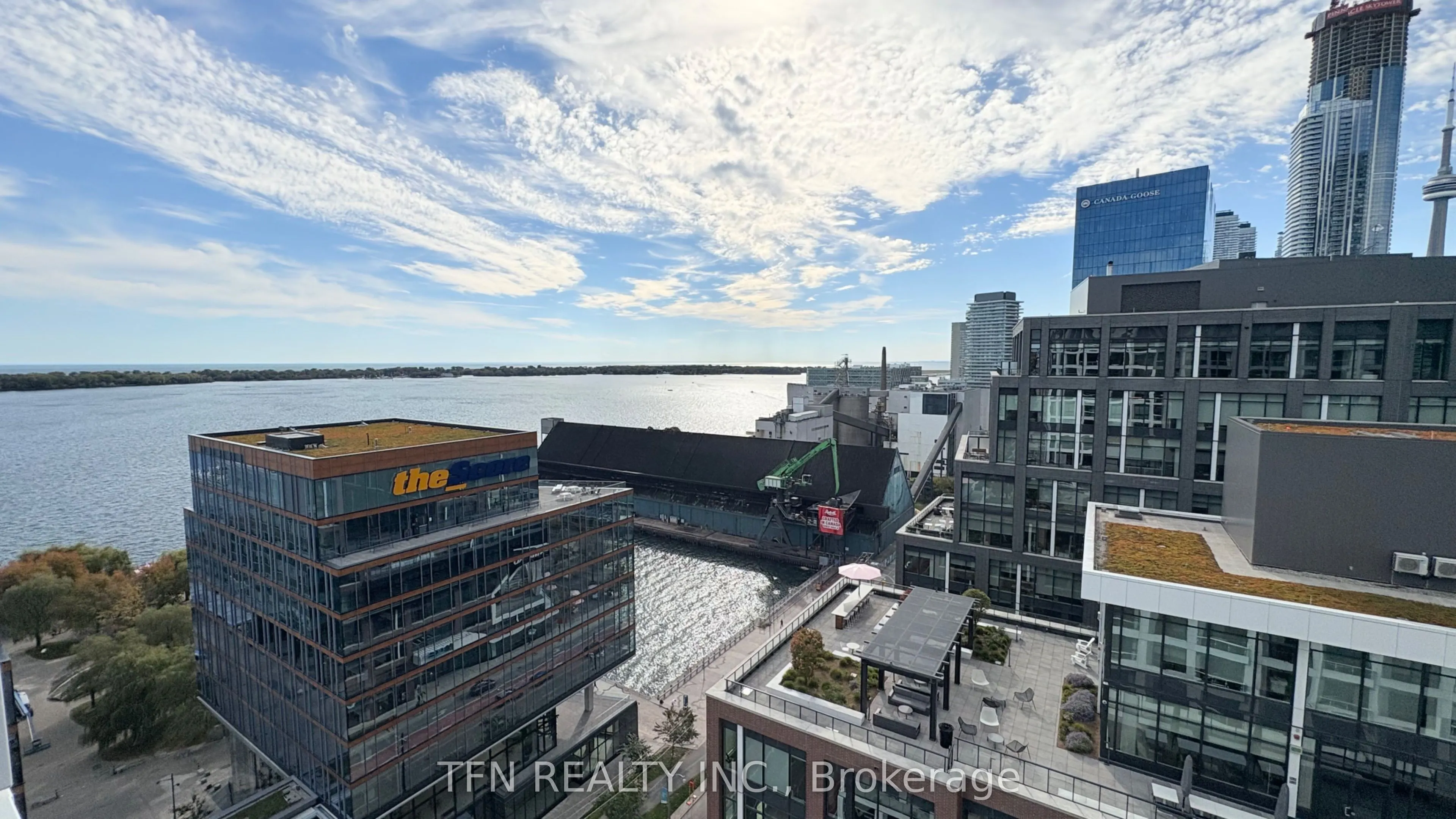 15 Richardson Street, #1814